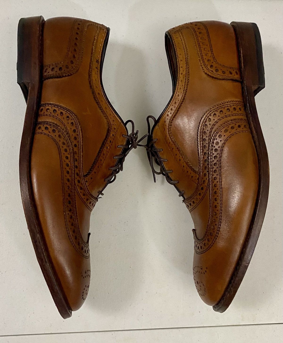 Allen Edmonds Allen Edmonds 🇺🇸 McAllister Wing-Tip Oxford Walnut 11 EE VGC Size US 11 / EU 44 - 3 Thumbnail