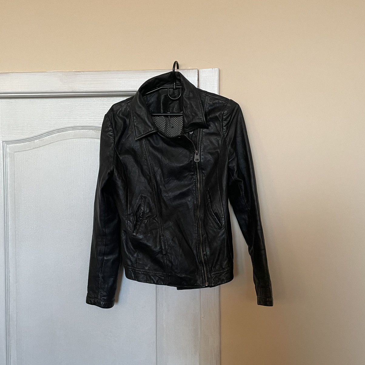 Vintage Vintage Crafted Cropped naf Leather Jacket Women’s Size 40 Size S / US 4 / IT 40 - 1 Thumbnail