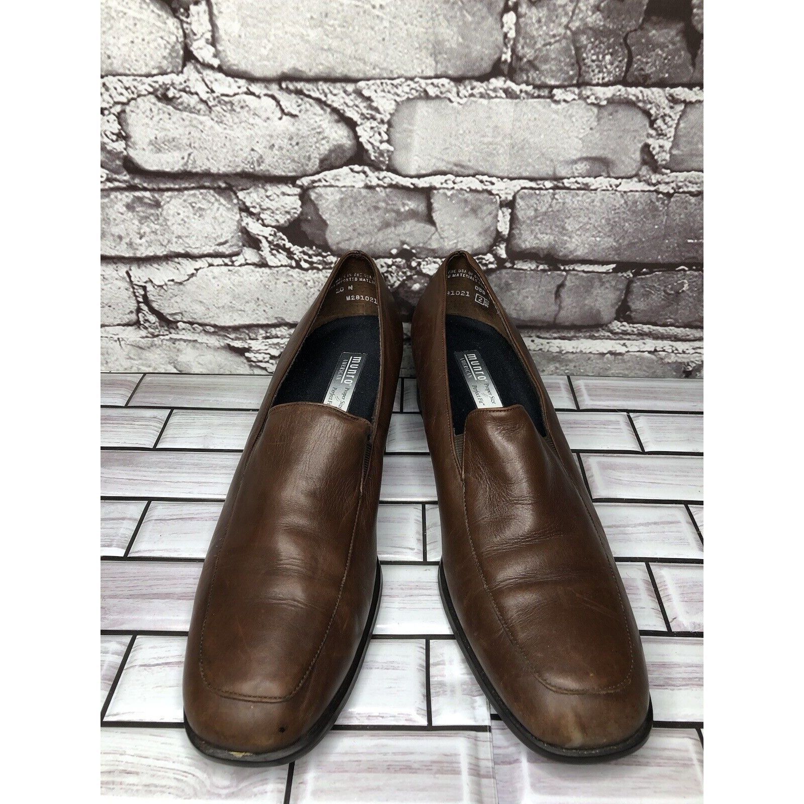 Other Munro American Brown Leather Slip On Square Toe Heel Loafers Size US 10 / IT 40 - 10 Thumbnail