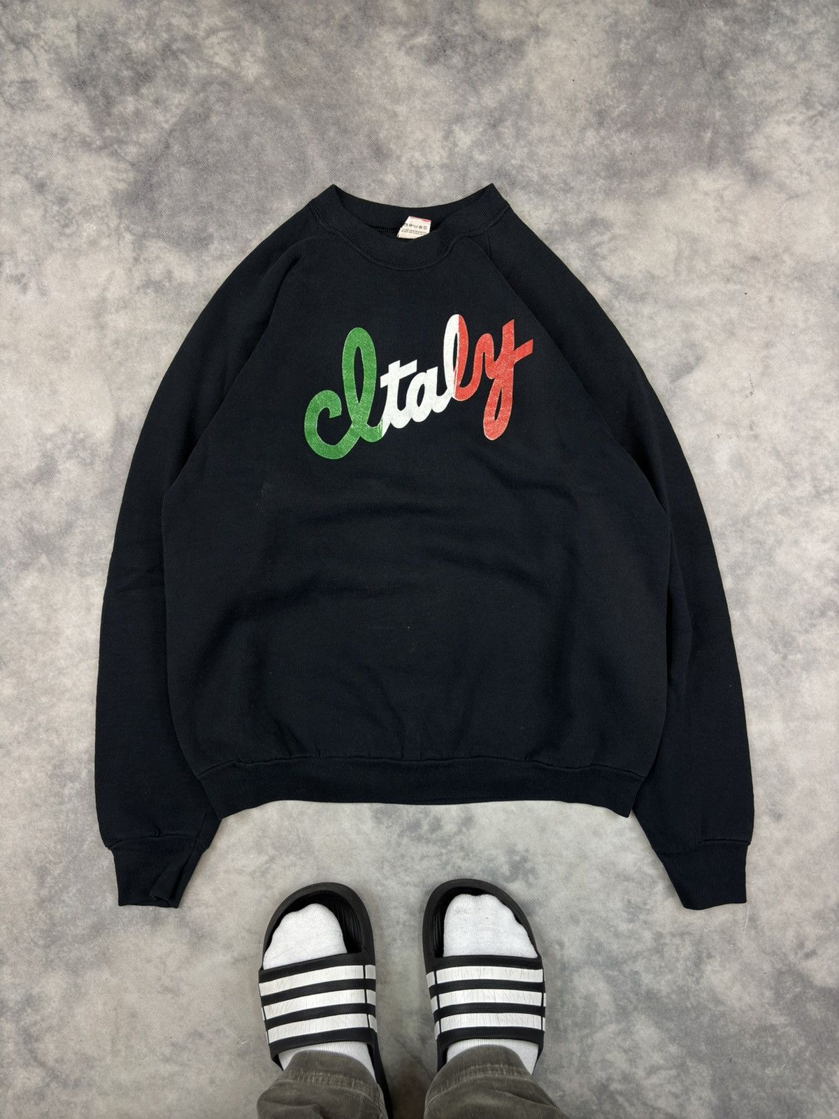 Other Vintage 80s 90s Black Crewneck Sweatshirt Italy Flag Logo Size US XL / EU 56 / 4 - 1 Thumbnail