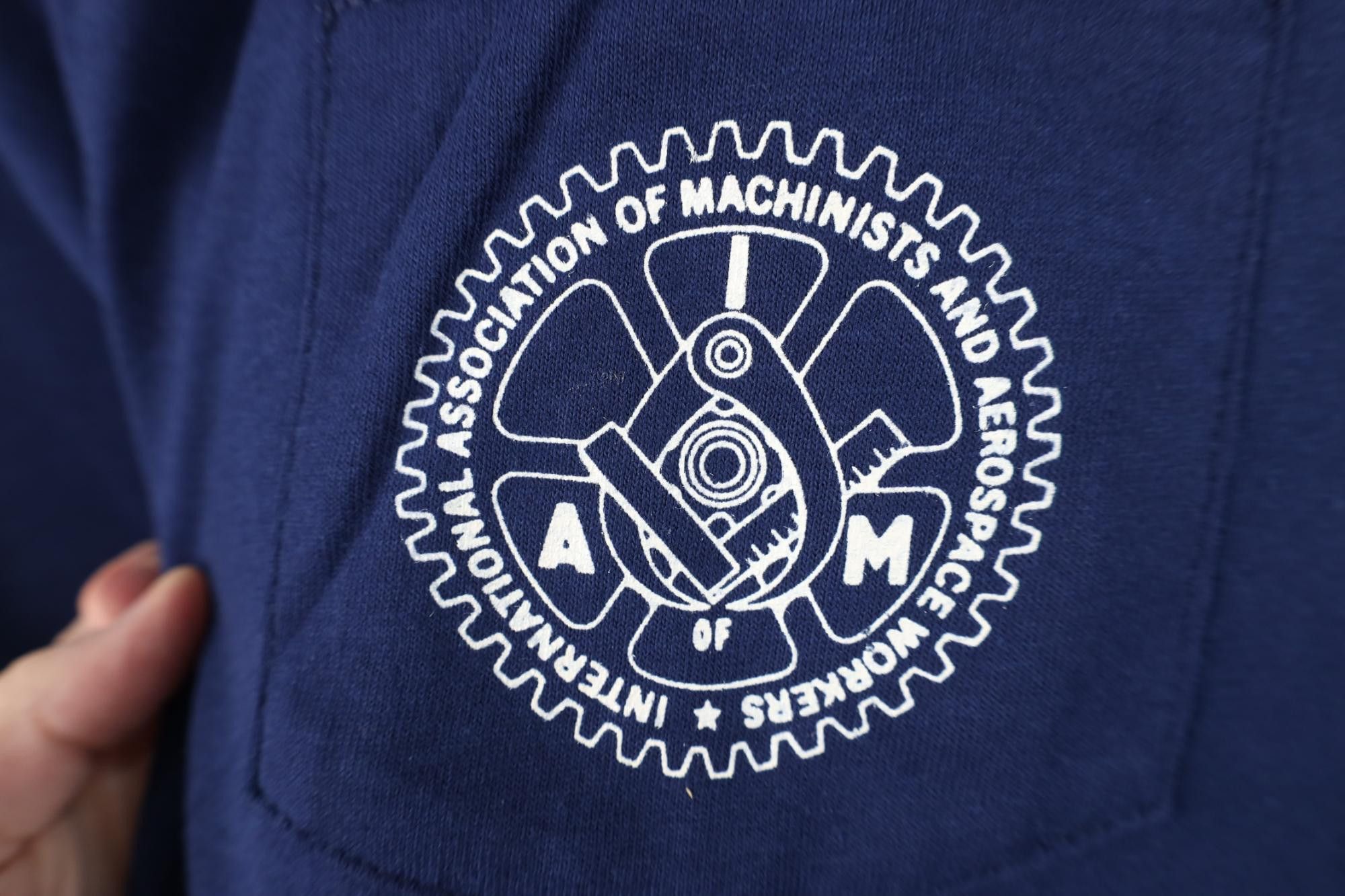 Vintage Deadstock Vintage 90s IAM Machinist Aerospace Union T-Shirt Size US XL / EU 56 / 4 - 4 Thumbnail
