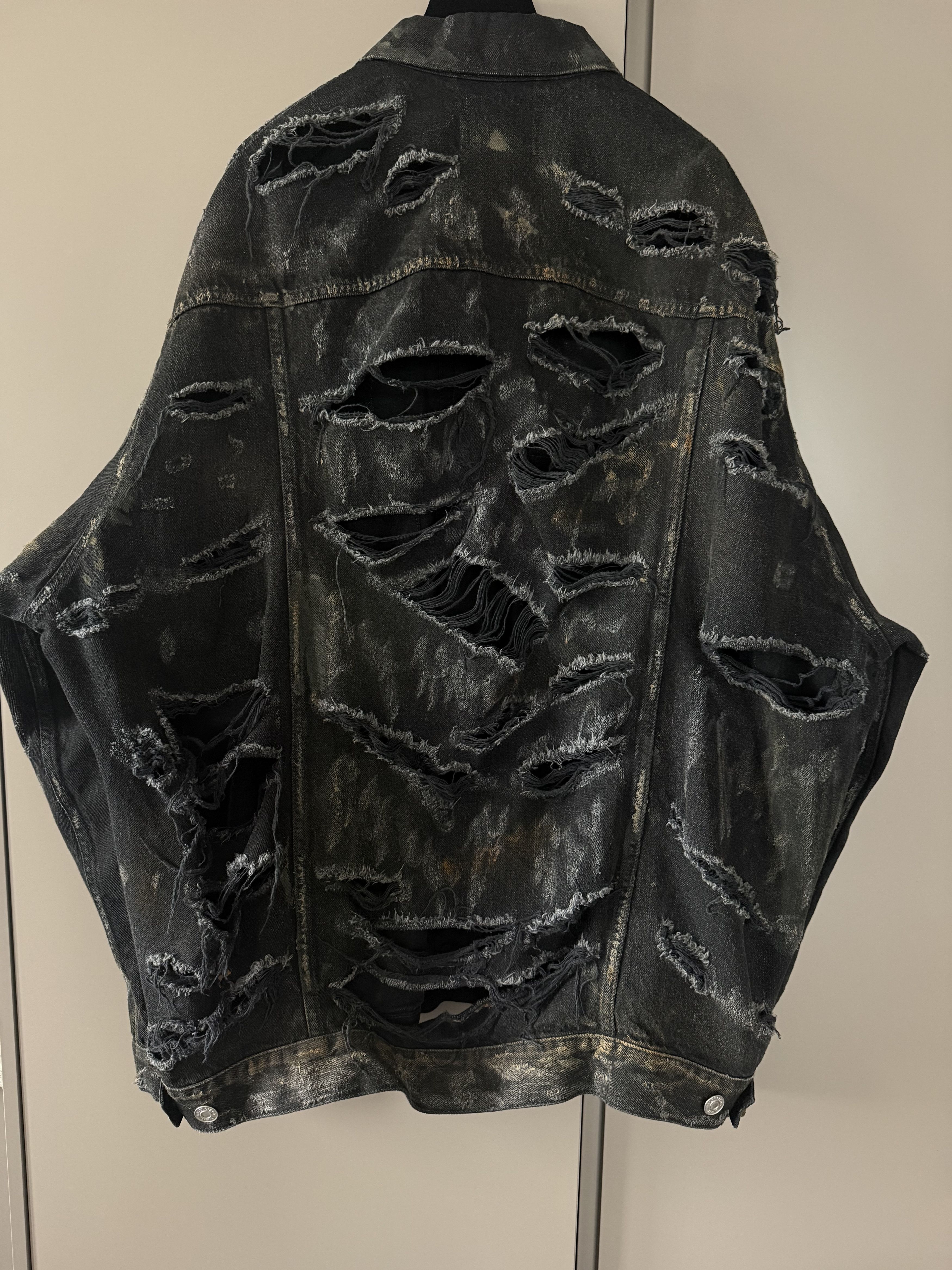Balenciaga Balenciaga Heavy Distoryed Distressed Mud Denim Jacket Size US M / EU 48-50 / 2 - 4 Thumbnail