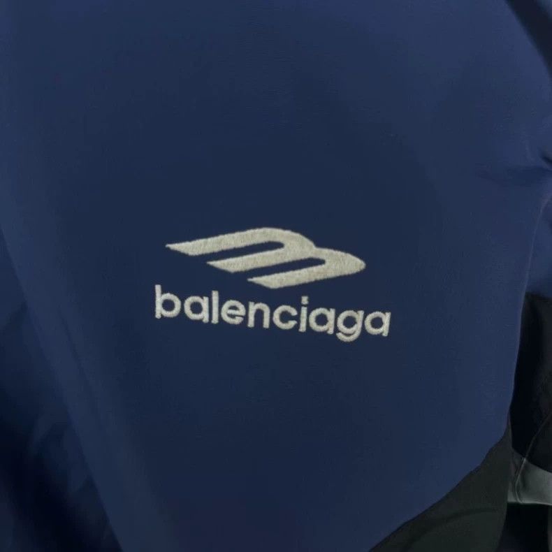 Balenciaga balenciaga embroidered logo zip Size US XS / EU 42 / 0 - 3 Thumbnail