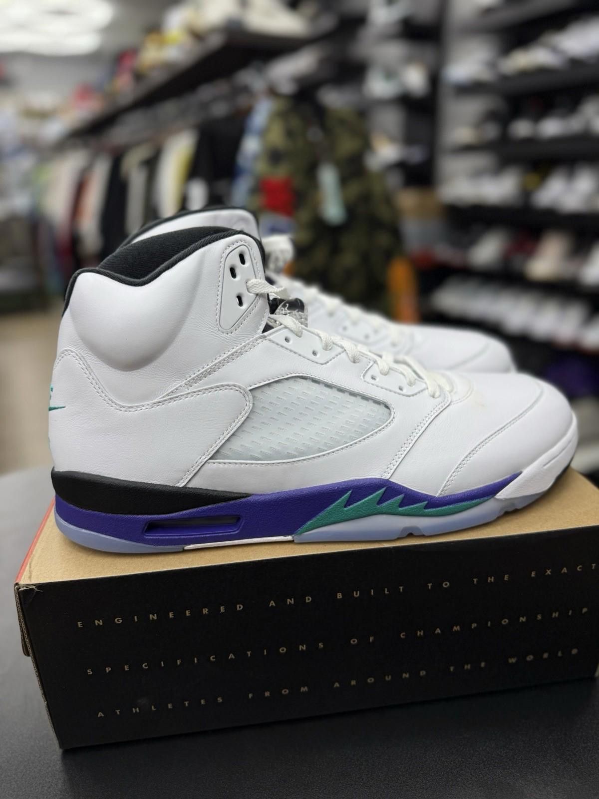 Jordan Brand Size 18 - Jordan 5 Grape 2025 (HQ7978-100) Size US 15 / EU 48 - 3 Thumbnail