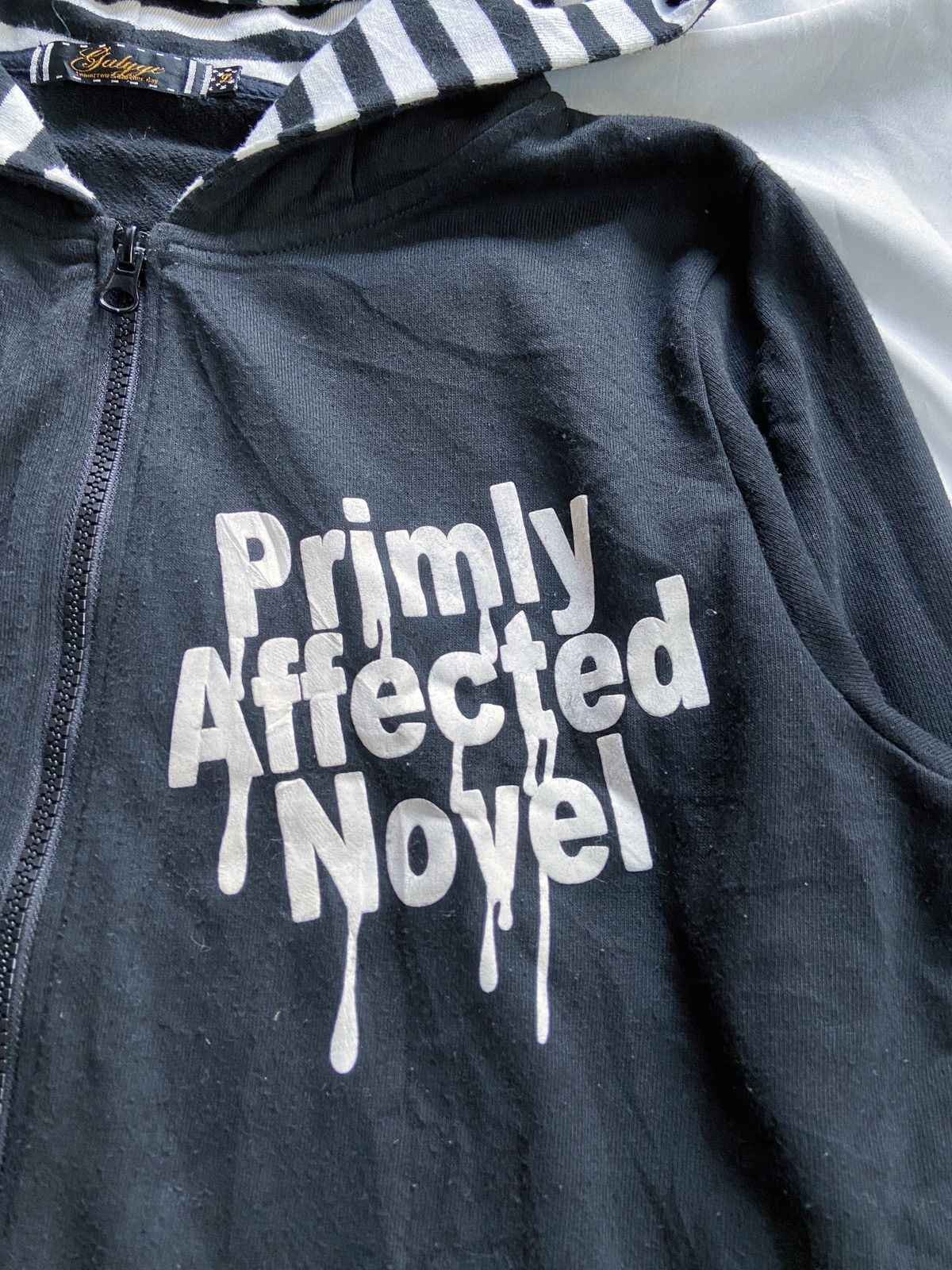 Beauty Beast PRIMLY AFFECTED NOVEL ZIP HOODIE Size US M / EU 48-50 / 2 - 4 Thumbnail