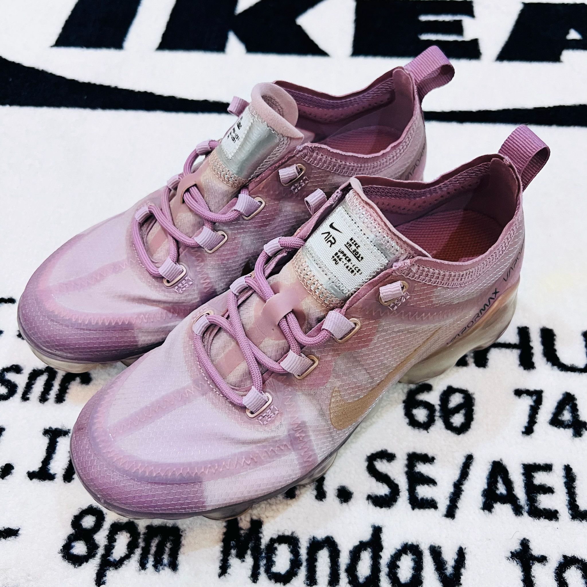 Nike W Nike Air Vapormax 2019 Soft Pink AR6632-500 Size US 5 / IT 35 - 1 Thumbnail
