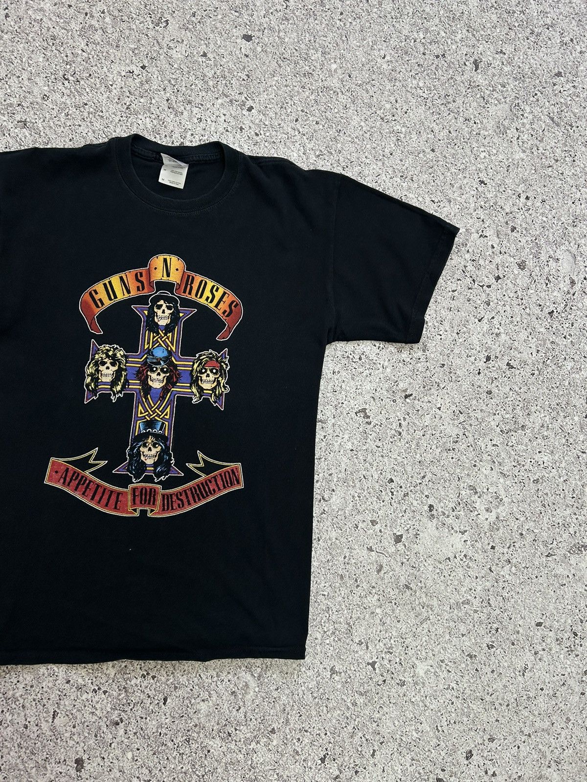 Band Tees × Guns N' Roses × Vintage Vintage 2004 Guns N Roses Appetite For Destruction Band Tee Size US M / EU 48-50 / 2 - 5 Thumbnail