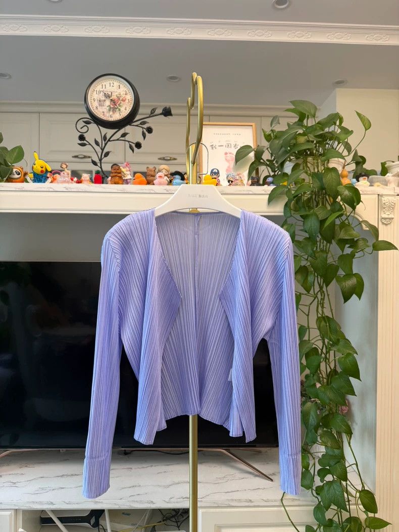 Issey Miyake Issey Miyake size:3 Purple pleated cardigan Size XS / US 0-2 / IT 36-38 - 1 Thumbnail