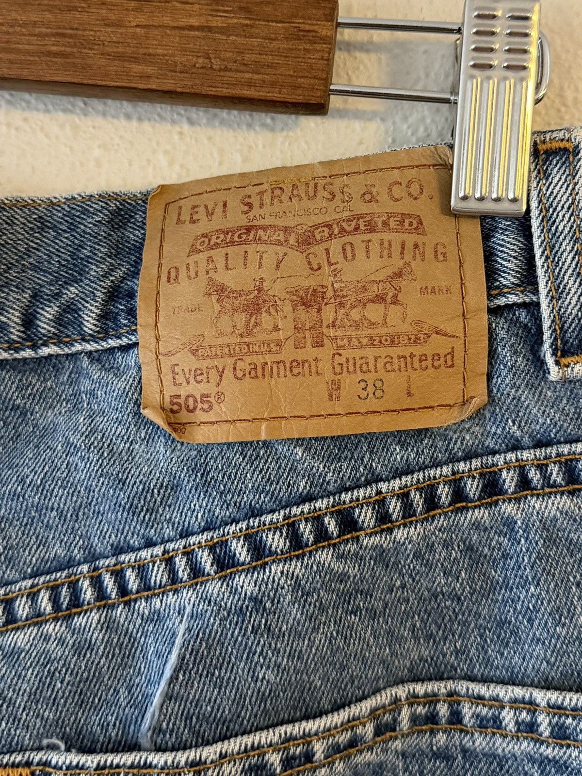 Levi's vintage levi’s 505 light wash jean shorts, jorts 2000 y2k Size US 37 - 4 Thumbnail