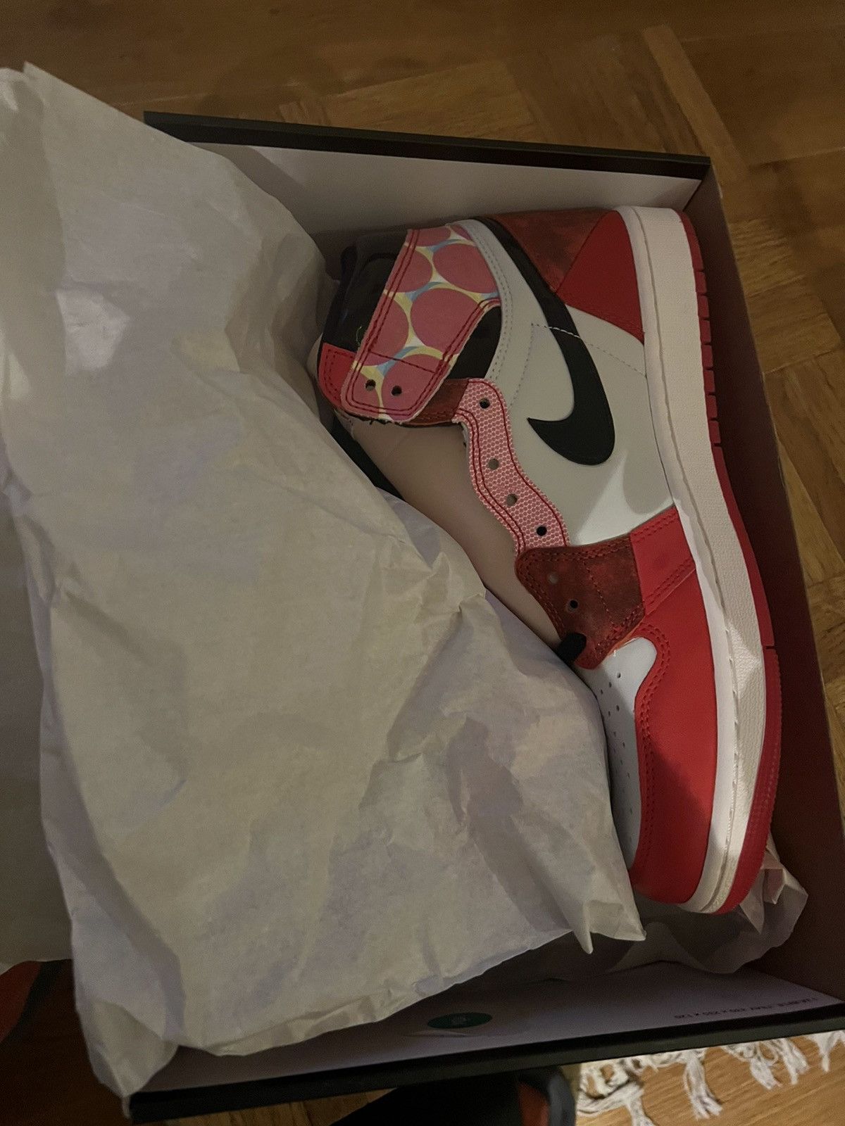 Jordan Brand × Marvel Comics Jordan 1 Retro OG x Marvel High Next Chapter Spider-Verse Size US 10.5 / EU 43-44 - 9 Thumbnail