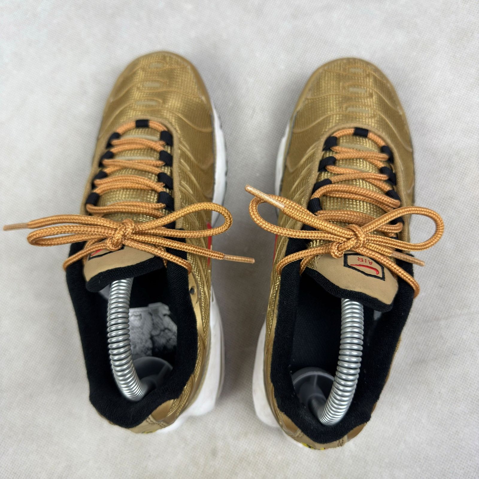 Nike Nike Air Max Plus AR0259-700 Gold Running Sneakers Shoes 5 Size US 5 / IT 35 - 3 Thumbnail