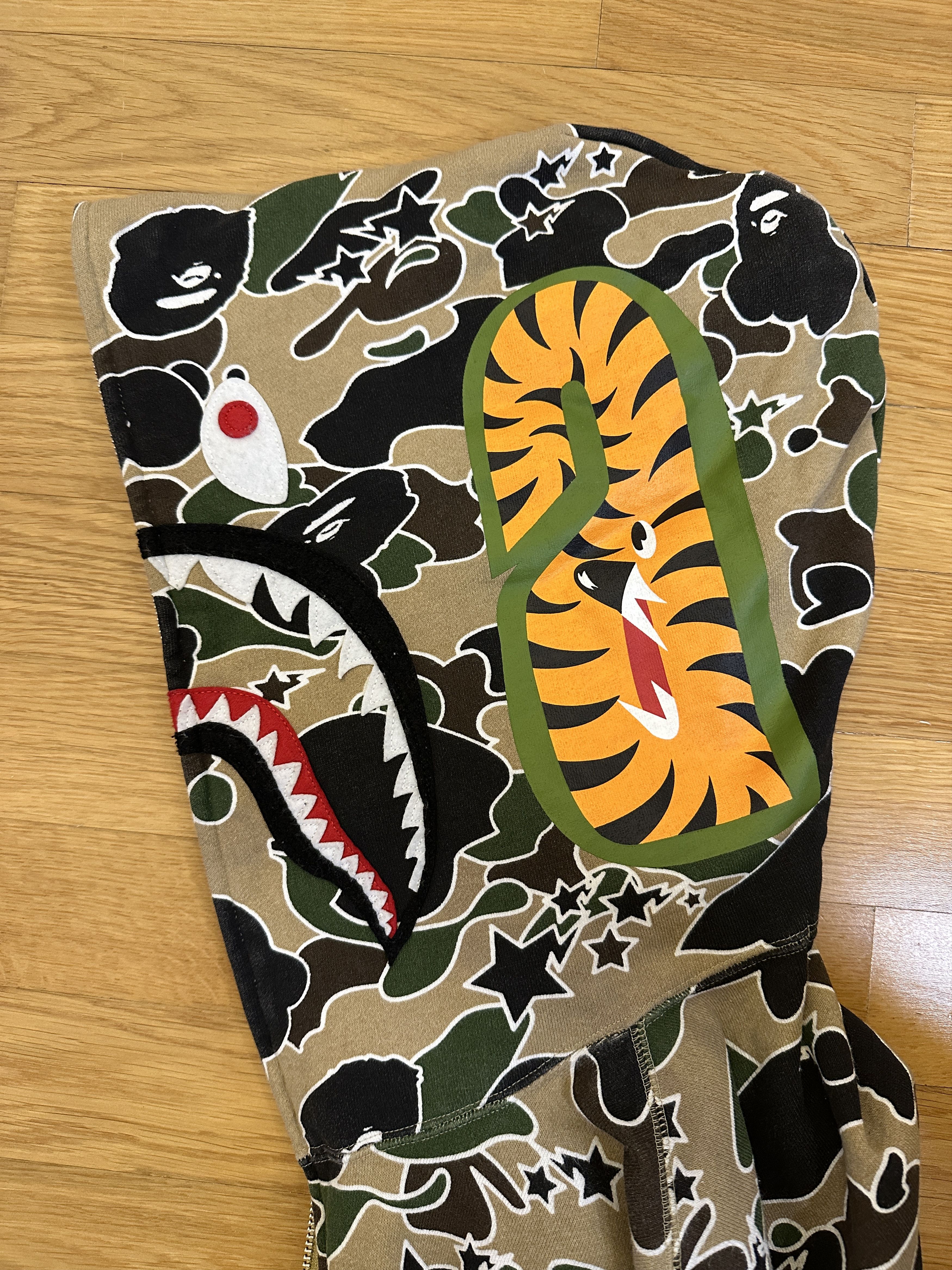 Bape BAPE Shark Full Zip Hoodie Beige Camo Size US M / EU 48-50 / 2 - 15 Thumbnail