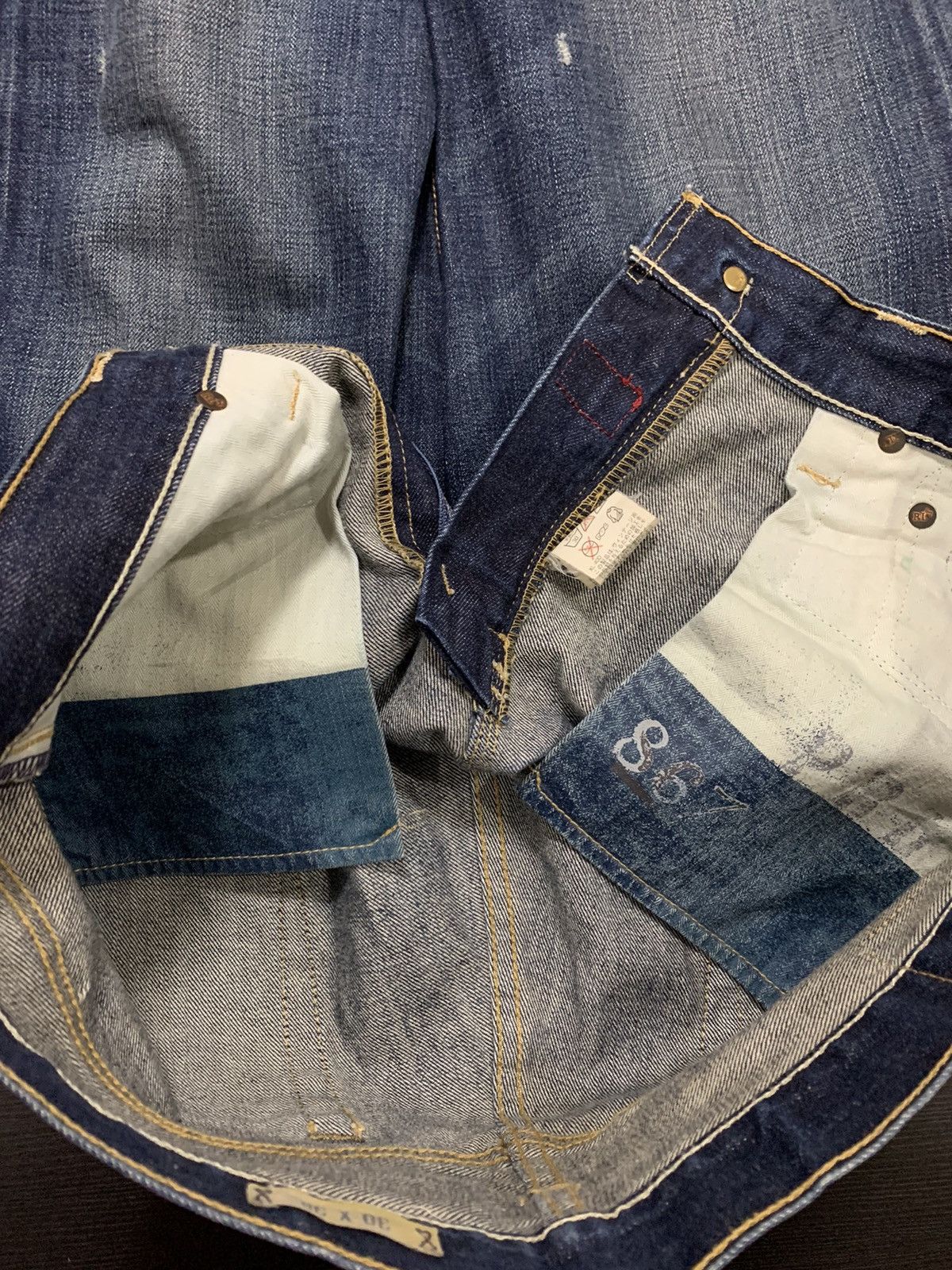 Polo Ralph Lauren × Ralph Lauren Ralph Lauren York Classic Wash Bleeker 867 Distressed Denim Size US 32 / EU 48 - 12 Thumbnail