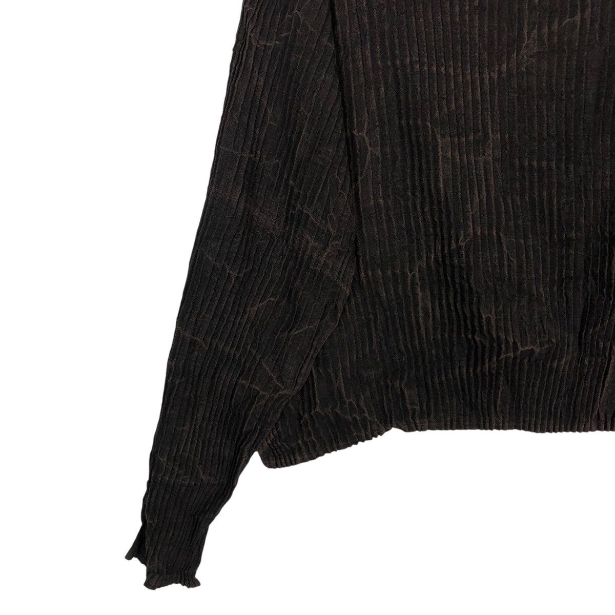 Japanese Brand 🔥LONG SLEEVE PLEATED DESIGN PINORE ISSEY MIYAKE JAPAN Size US M / EU 48-50 / 2 - 4 Thumbnail