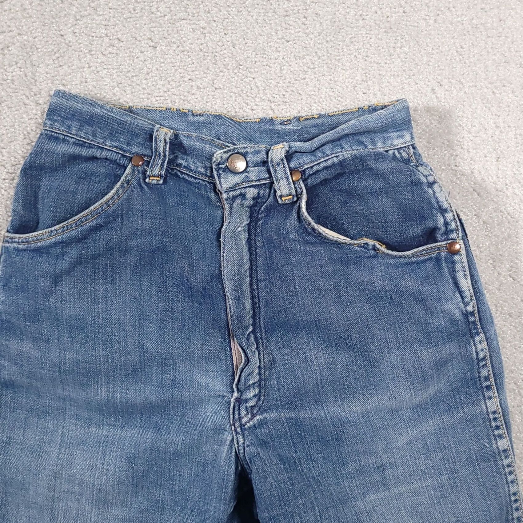Wrangler VINTAGE Wrangler Sanforized Blue Bell 50s 60s Jean Shorts Womens Misses 12 USA FLAW Size 40" / US 18 - 3 Thumbnail