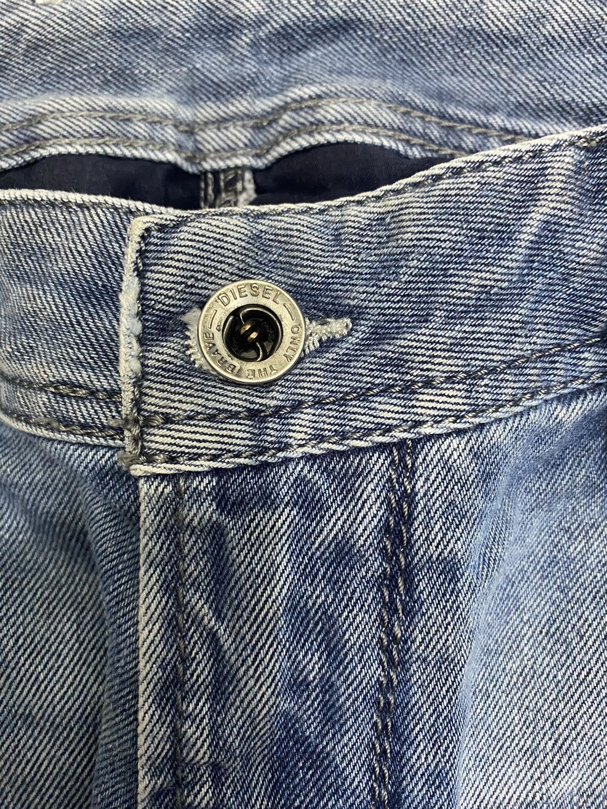 Diesel DIESEL BLUE EYECONS 2017/1 EDITION DISTRESSED DENIM JEANS Size US 31 - 12 Thumbnail