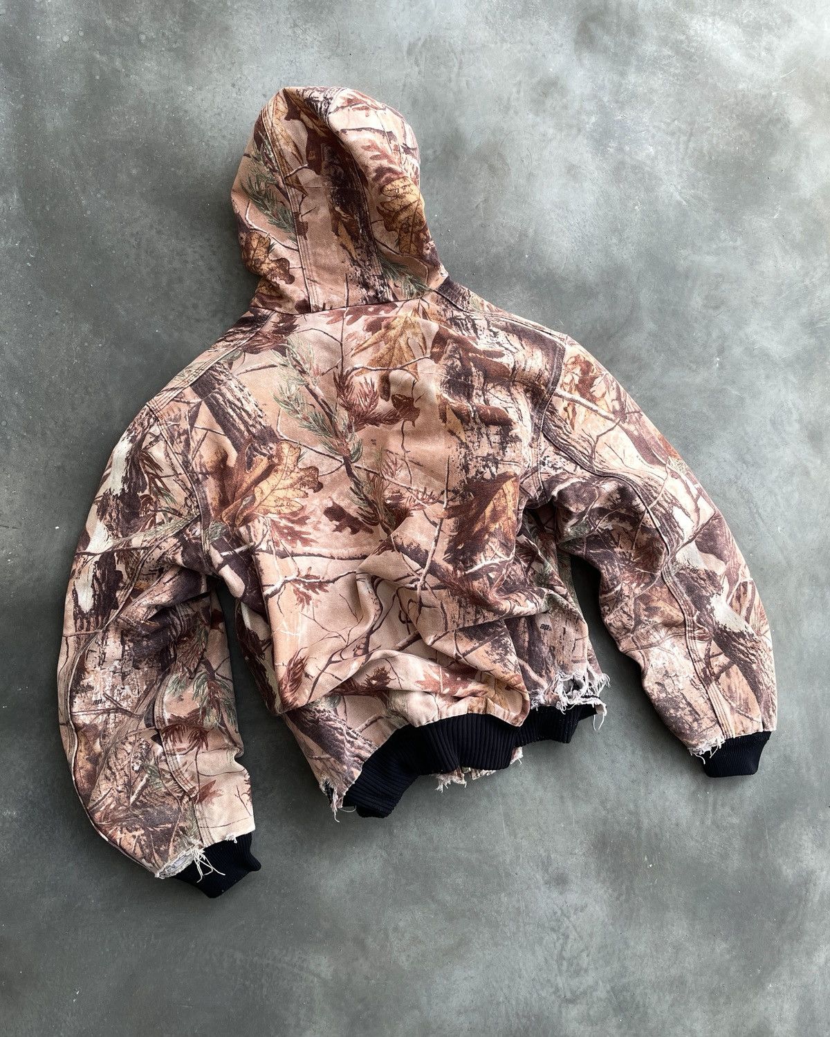 Carhartt DISTRESSED CAMO X REALTREE🍂 VINTAGE CARHARTT ACTIVE JACKET Size US M / EU 48-50 / 2 - 5 Thumbnail