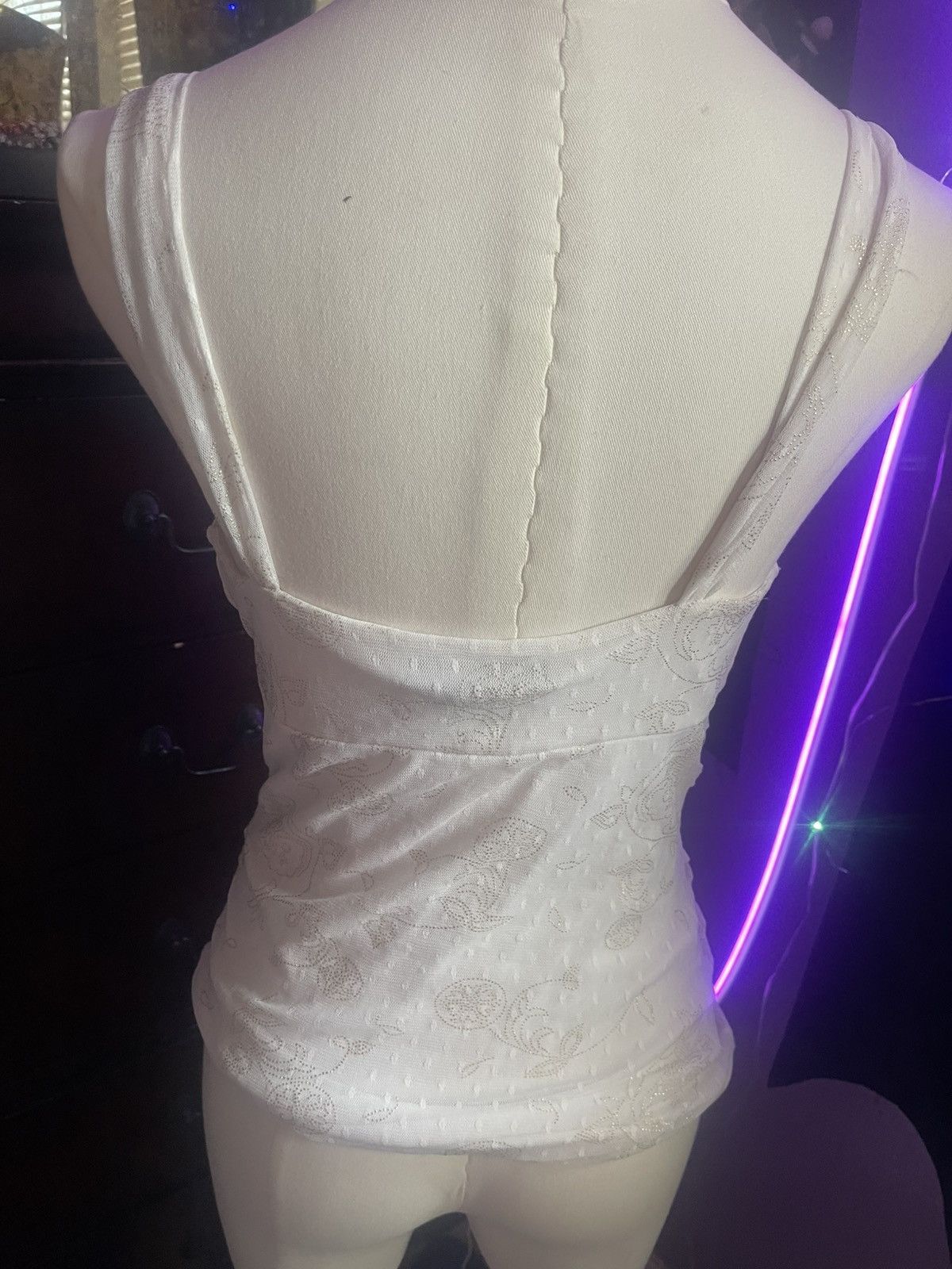 Express White lace top with adjustable straps and back. Size S / US 4 / IT 40 - 7 Thumbnail