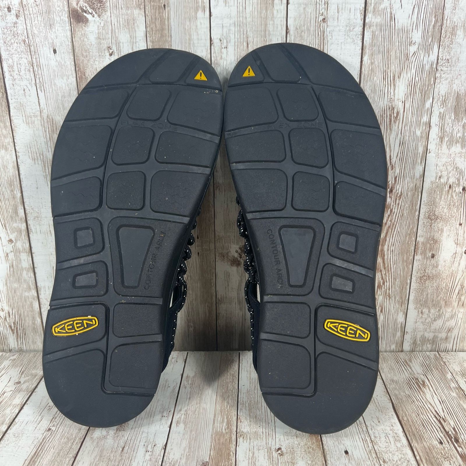 KEEN Keen kneel water sandal bungee Womens 11 black Size US 11 / IT 41 - 6 Thumbnail