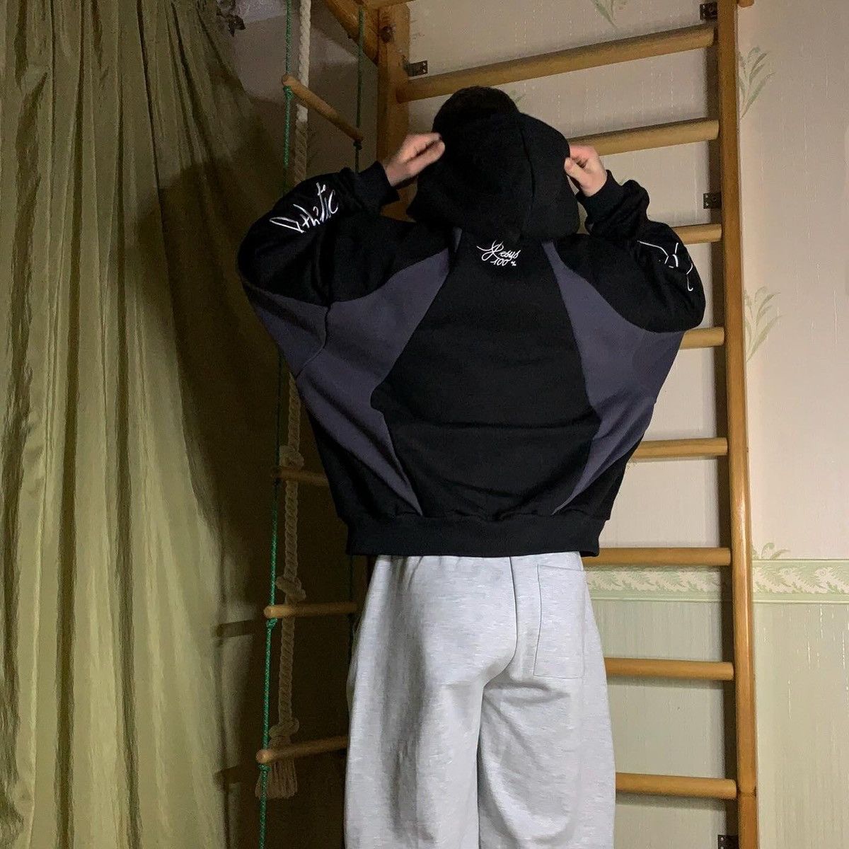 Other Graze Authentic Hoodie Size US M / EU 48-50 / 2 - 10 Thumbnail