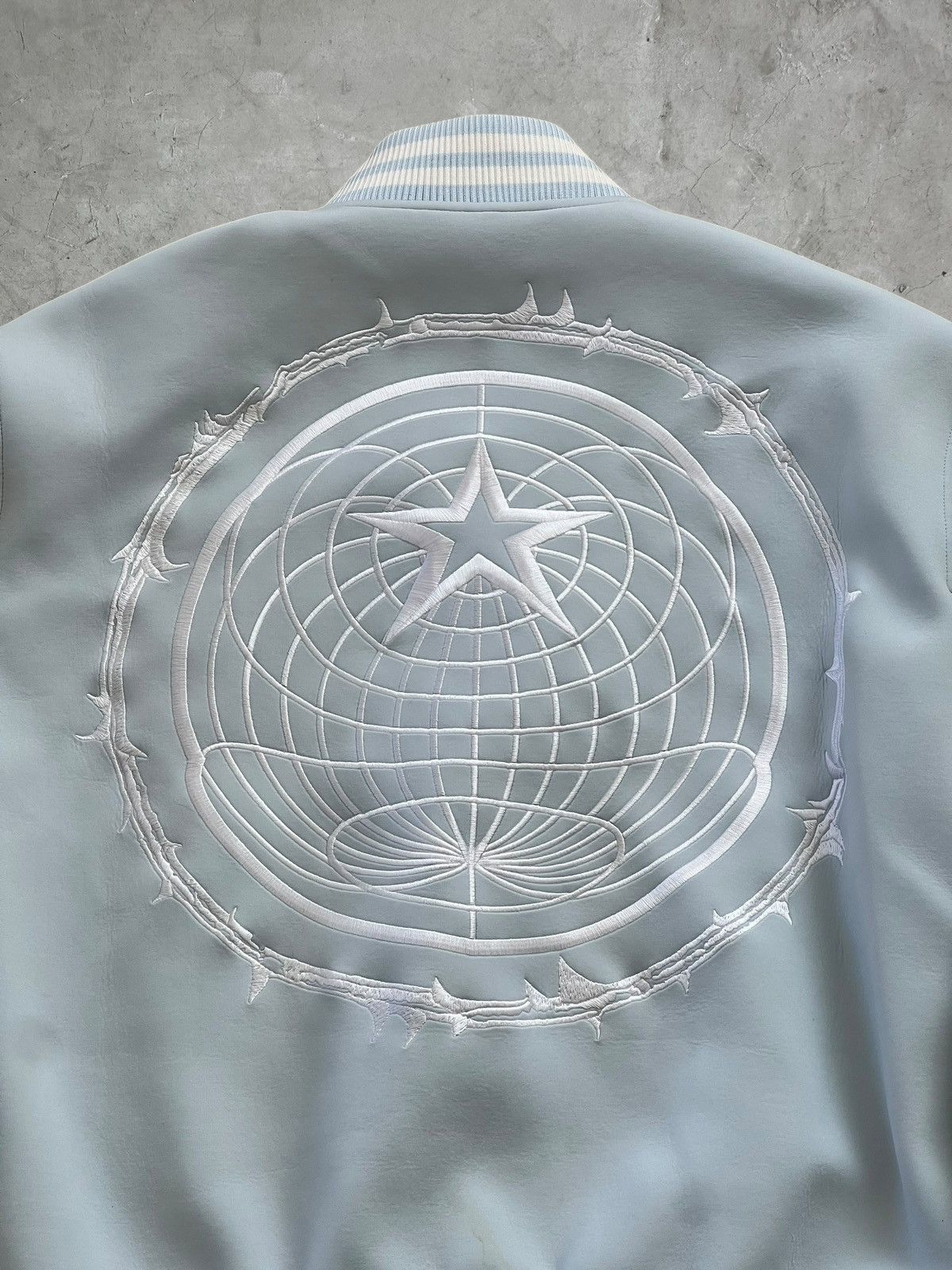 Burberry Burberry Embroidered Graphic Leather Varsity Jacket Size US M / EU 48-50 / 2 - 5 Thumbnail