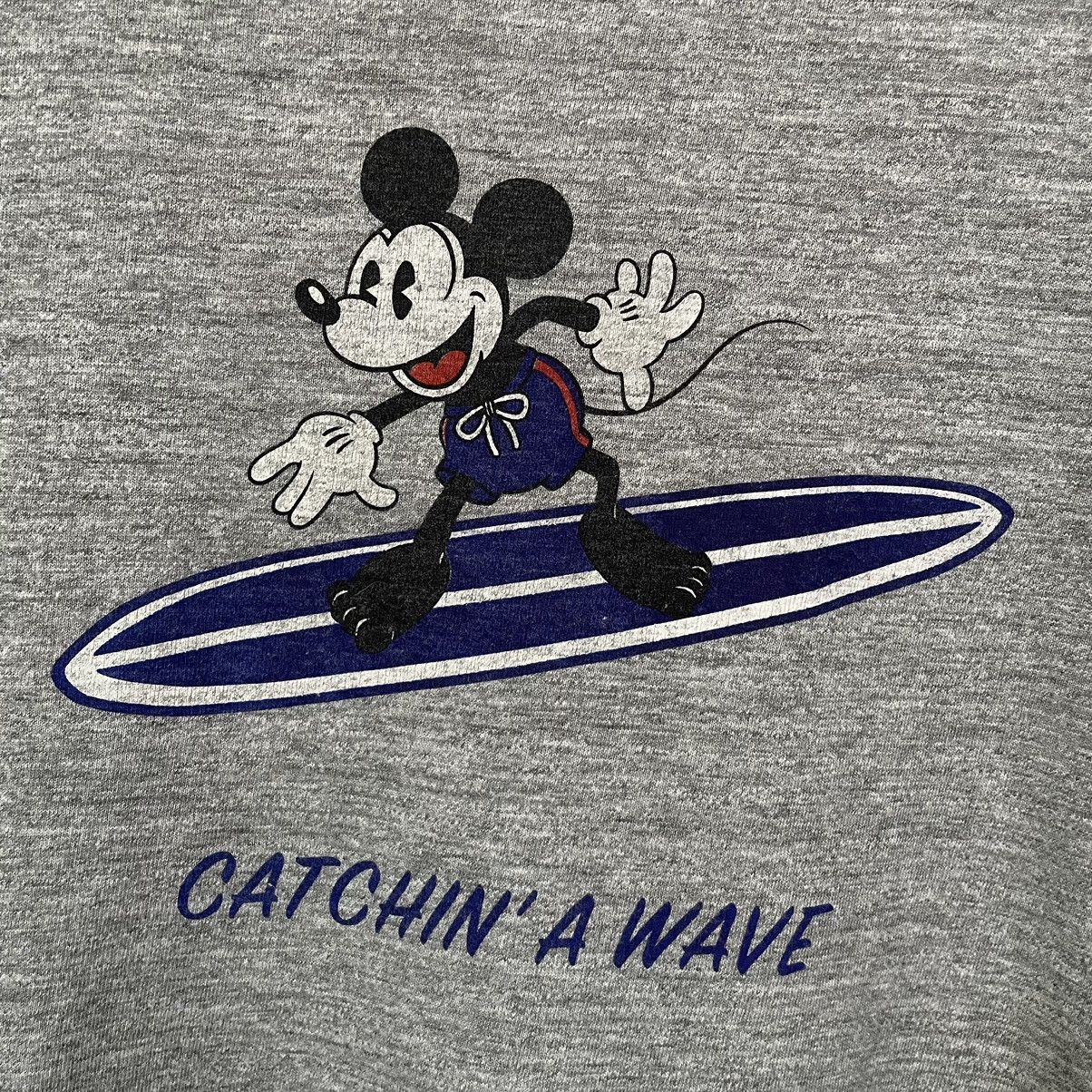 Disney × Japanese Brand Soho Uni-form x Mickey Mouse Catchin' A Wave Surf T Shirt Size US S / EU 44-46 / 1 - 2 Thumbnail