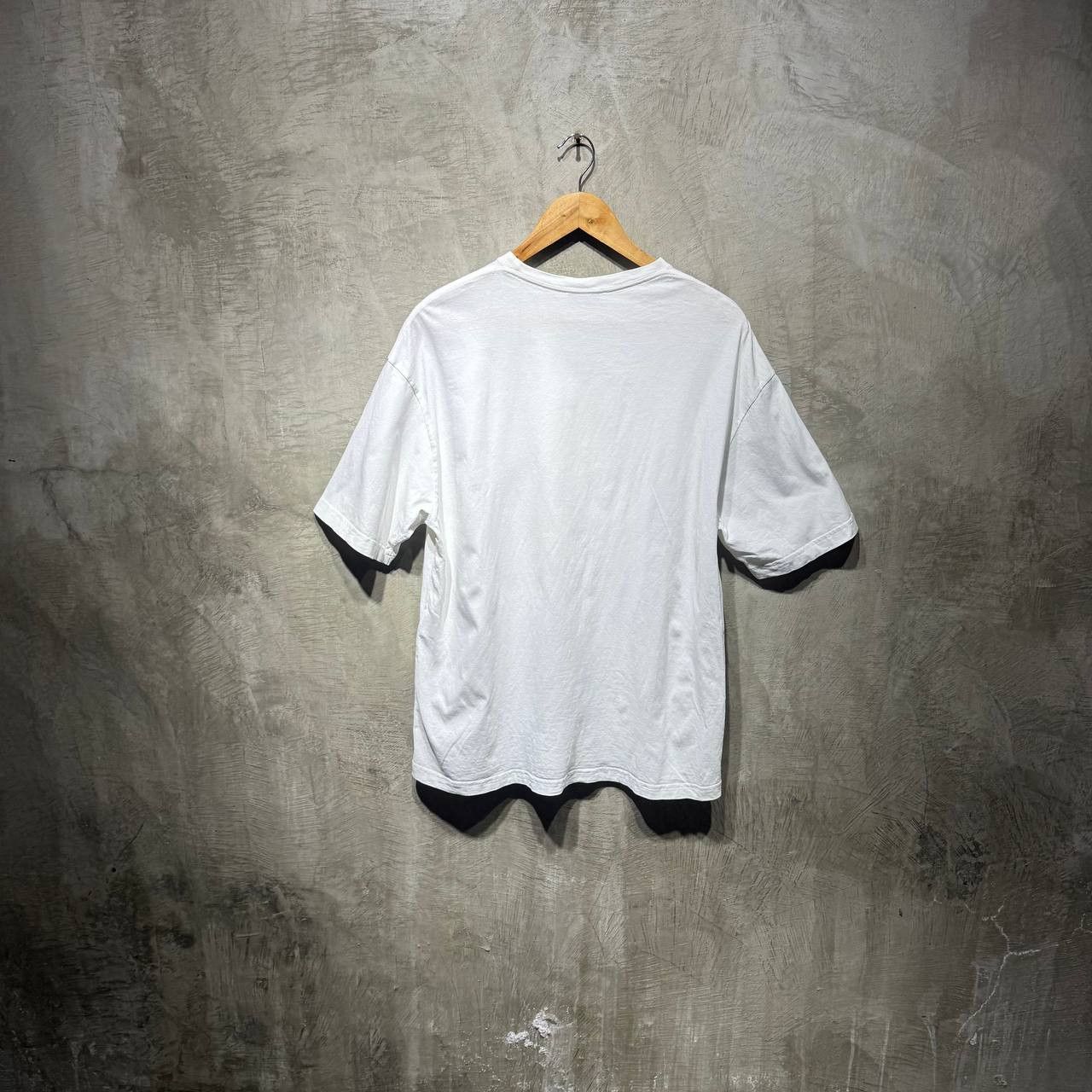 Balenciaga Balenciaga Small logo copy right logo tee Size US L / EU 52-54 / 3 - 6 Thumbnail