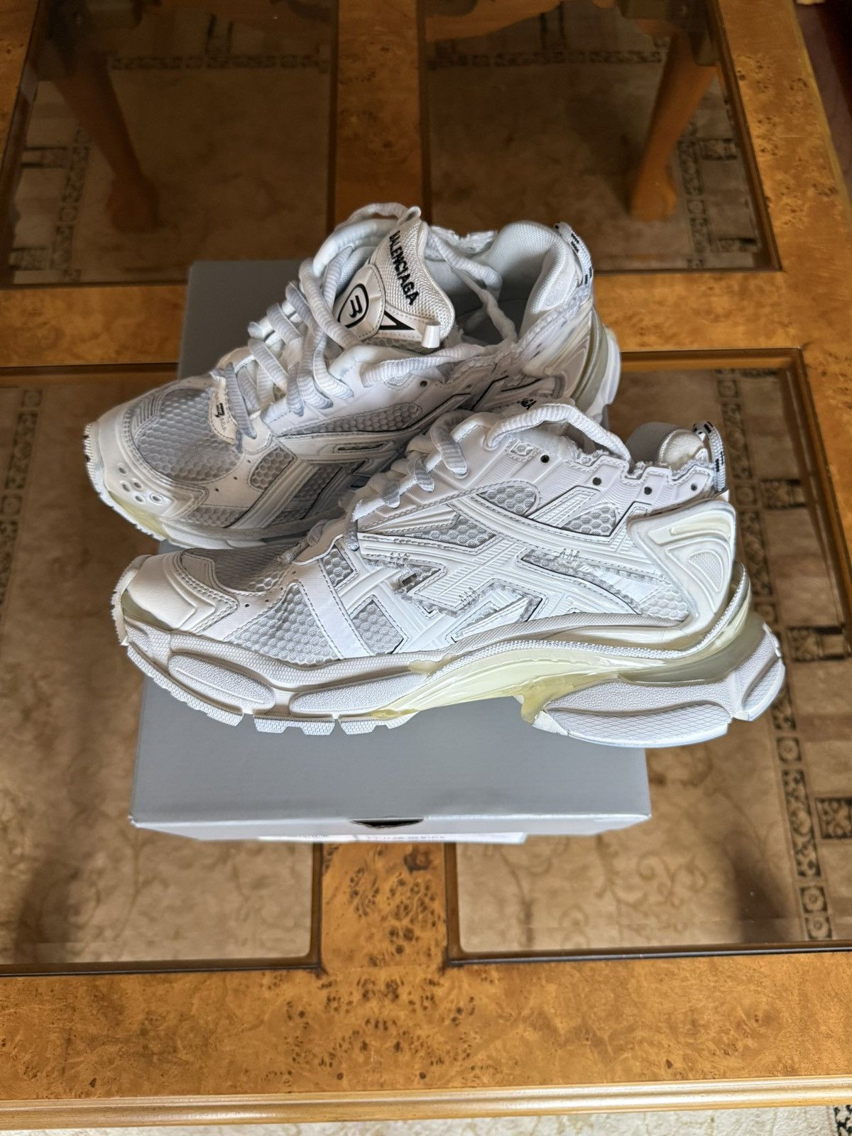 Balenciaga Balenciaga Runner White Size US 8 / EU 41 - 1 Thumbnail