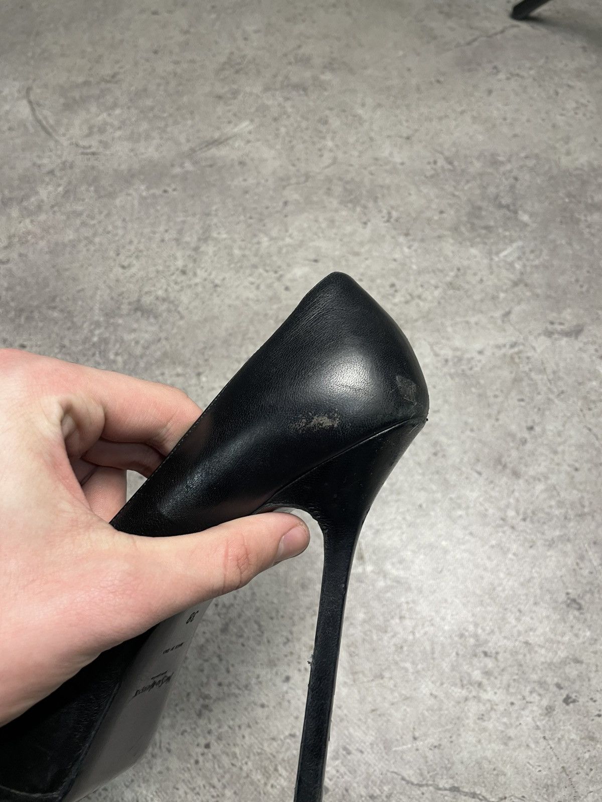 Yves Saint Laurent Yves Saint Laurent Heels 38 Black Size US 8 / IT 38 - 12 Thumbnail