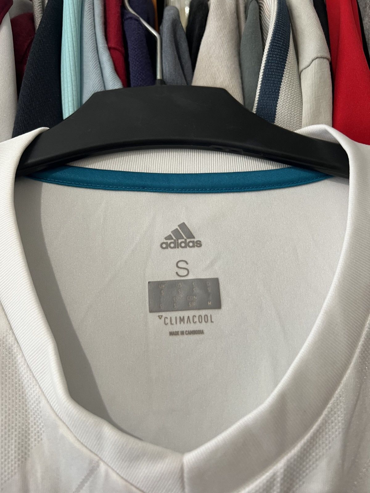Adidas × Vintage 2017/2018 ADIDAS REAL MADRID HOME FOOTBALL SHIRT SIZE S Size US S / EU 44-46 / 1 - 6 Thumbnail