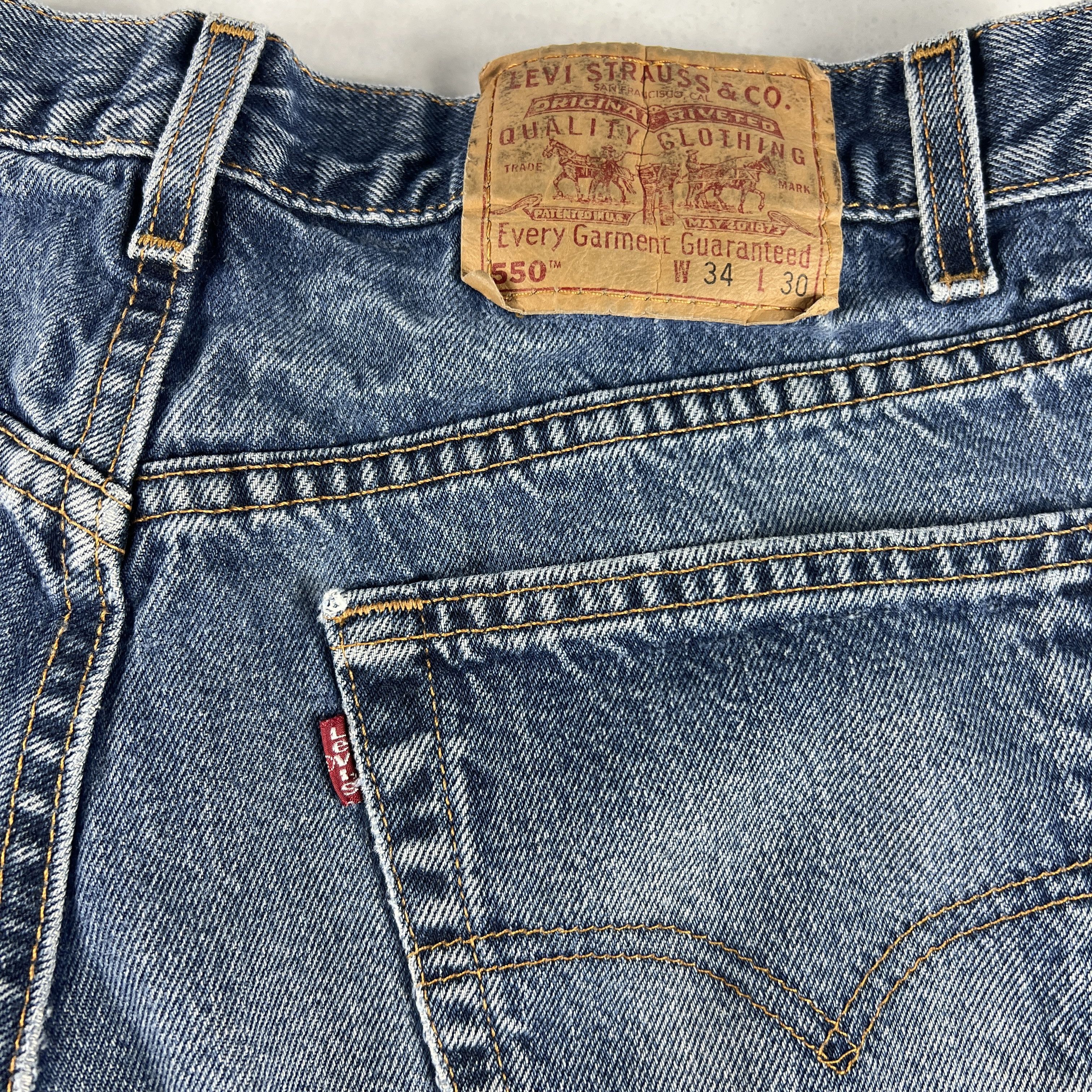 Levi's Y2K Levi's Jean Shorts 550 Faded Cut Off Raw Hem Denim Jorts Size US 33 - 8 Thumbnail