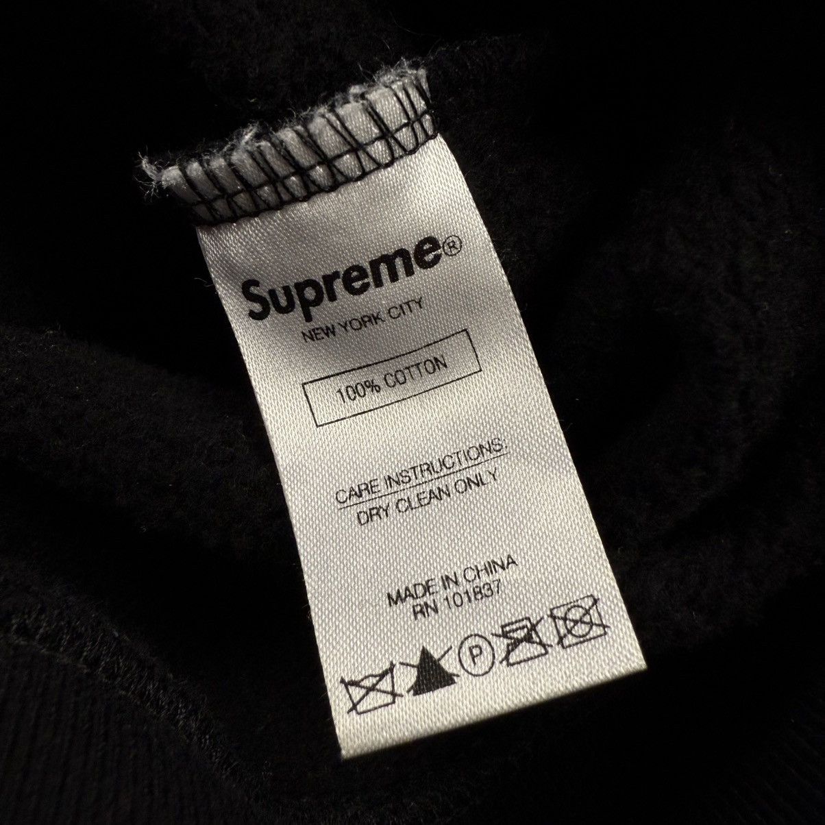 Supreme Supreme Leopard Panel Half ‘Black’ Zip Sweatshirt Size US L / EU 52-54 / 3 - 8 Thumbnail