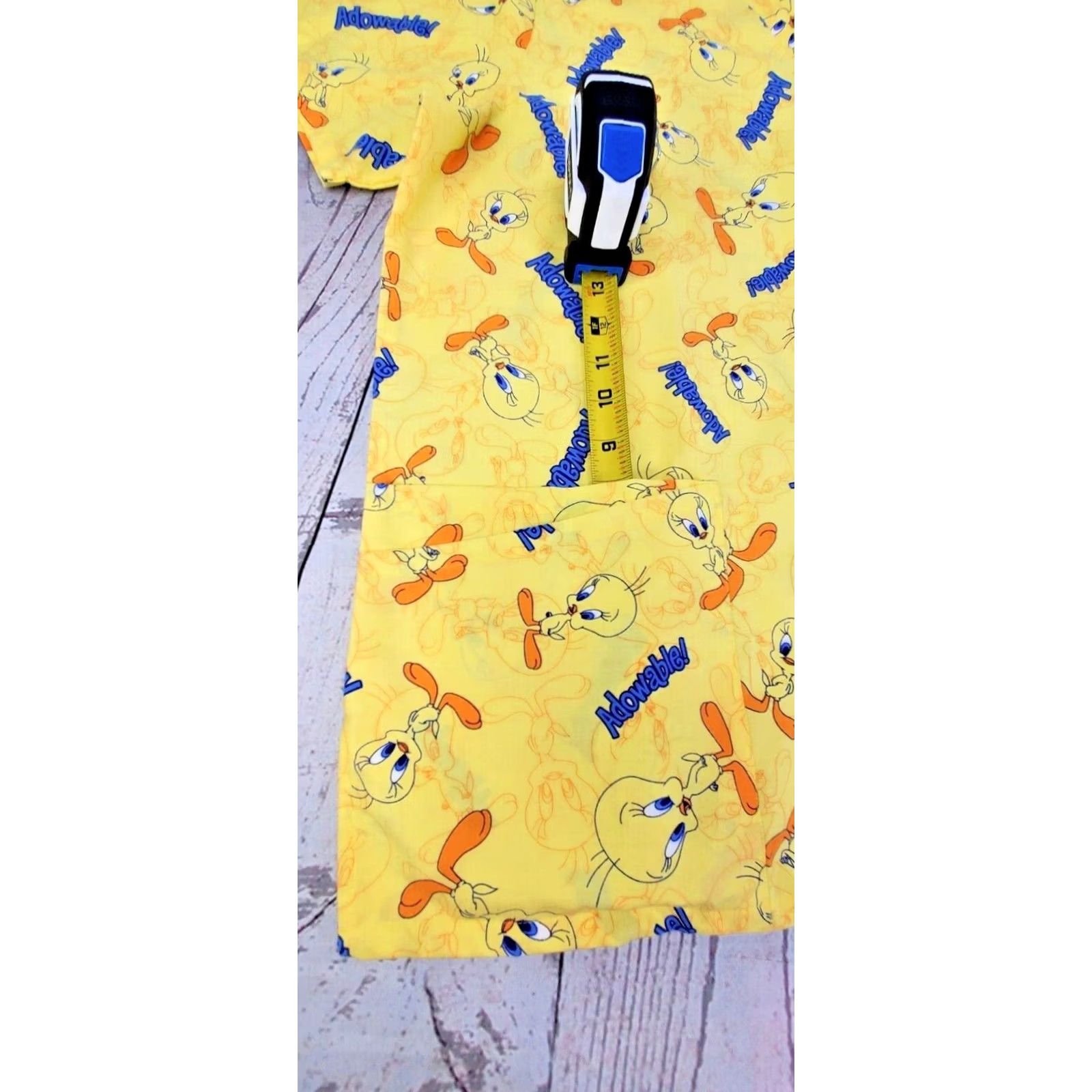 Vintage VINTAGE Tweety Bird Scrub Top Womens XL 16/18 Yellow V Neck Looney Tunes Nurse NWT Size XL / US 12-14 / IT 48-50 - 3 Thumbnail