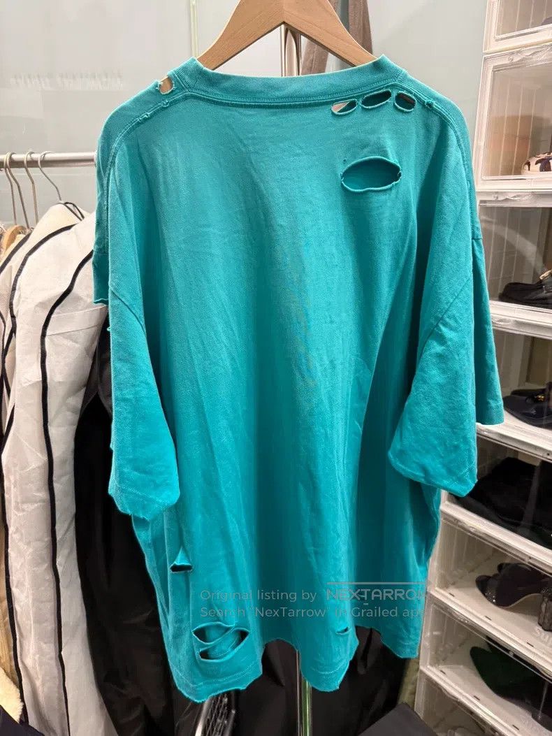 Balenciaga Balenciaga Letter Destroyed Short Sleeve, Lake Green Size US XS / EU 42 / 0 - 2 Thumbnail