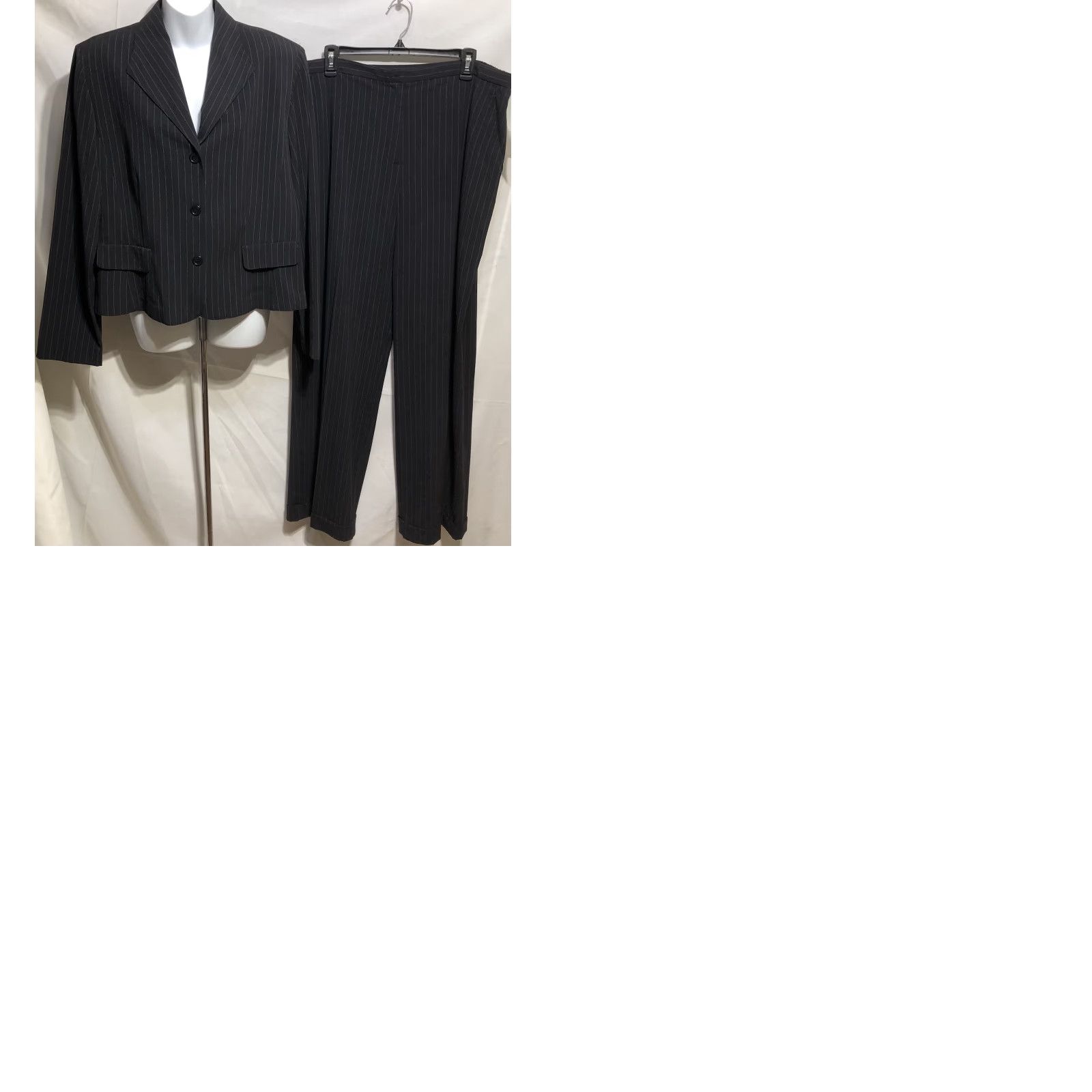 Vintage Danny & Nicole Suit 2 Piece Navy Stripe Blazer Jacket Pants - 16 Women Office Career Modern Elegant Size XXL / US 16-18 / IT 52-54 - 9 Thumbnail