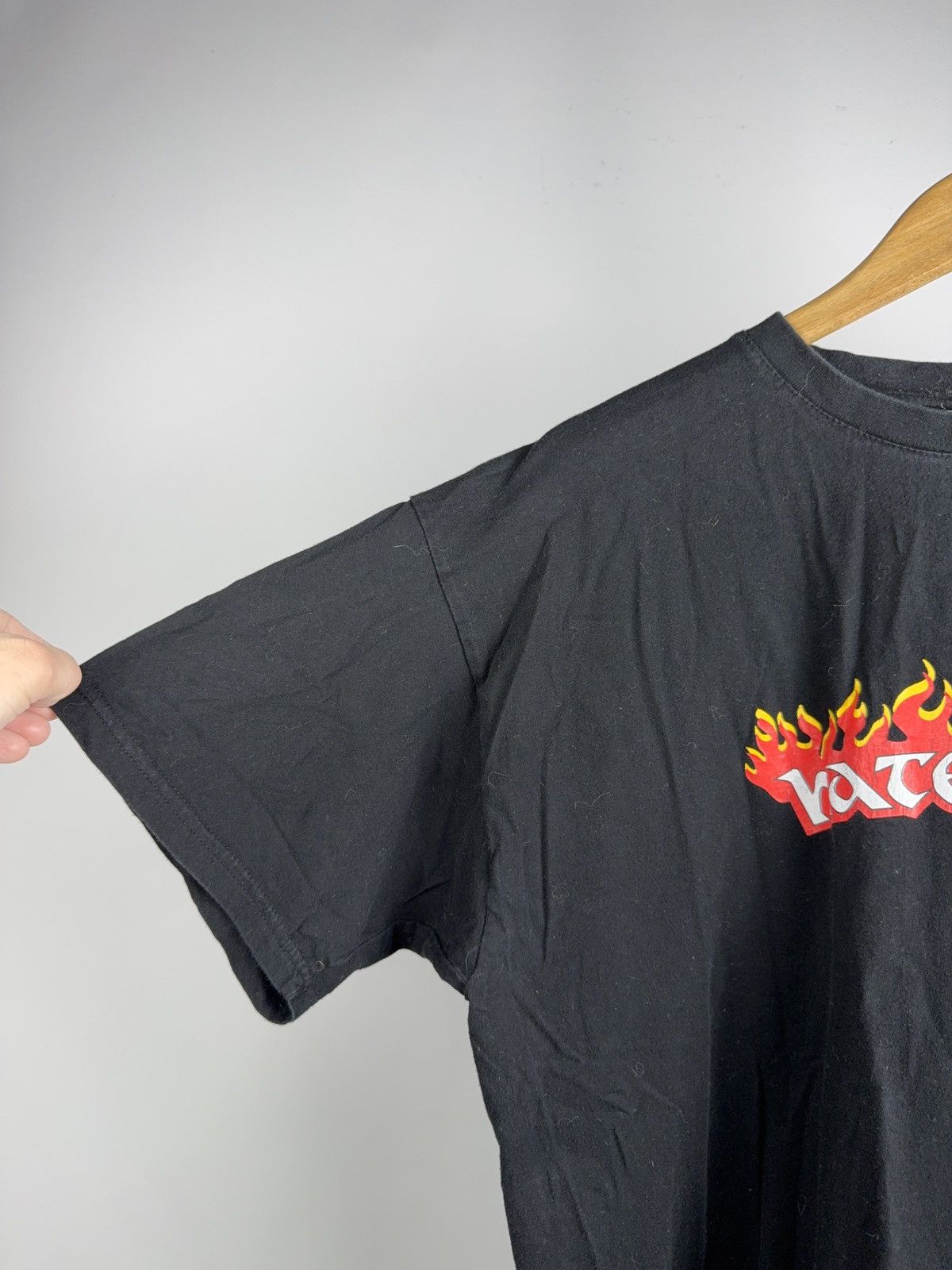 Band Tees Vintage 90s Hate Core Flame Graphic Punk Metal T-Shirt XL Size US XL / EU 56 / 4 - 2 Thumbnail