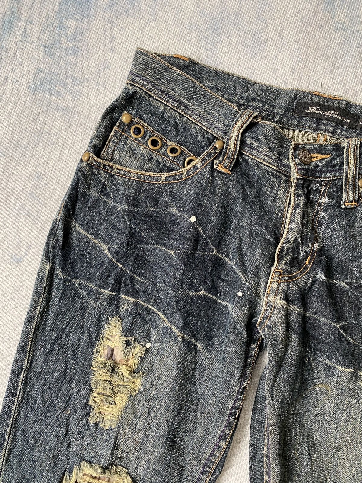 If Six Was Nine Japanese Brand Root Three Claw Marks Flare Distressed Denim Size US 29 - 10 Thumbnail
