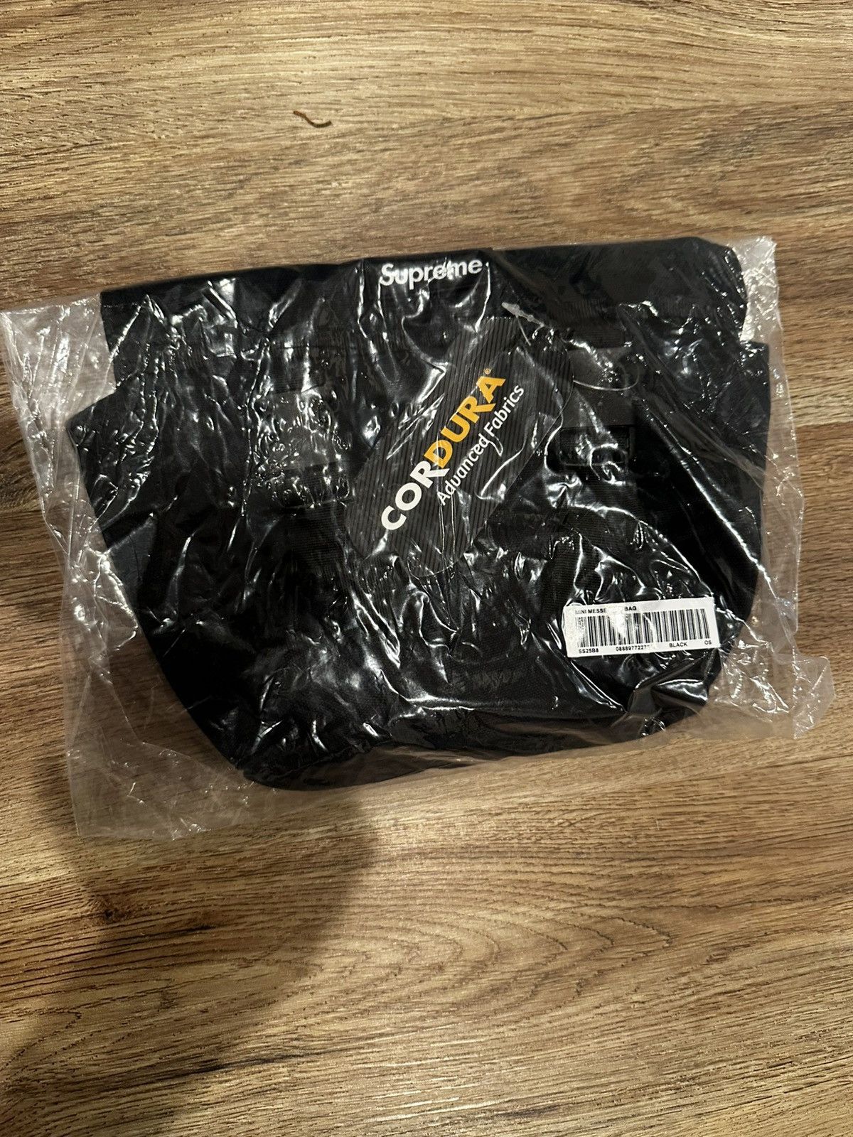 Supreme Mini Messenger Bag in Black, Men's