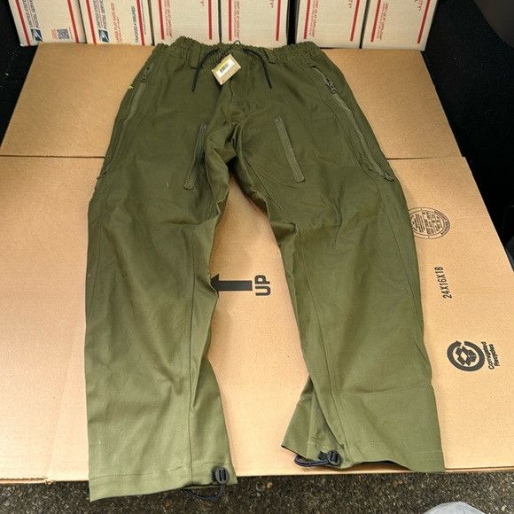 Errolson Hugh Errolson Hugh NikeLab ACG Deply Cargo Pants S Size US 32 / EU 48 - 2 Thumbnail