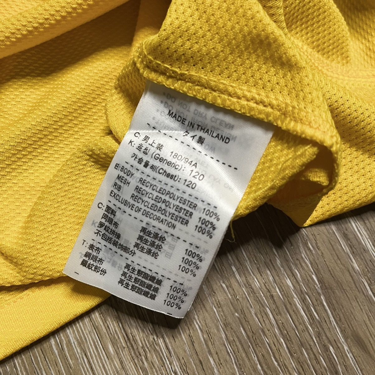 Nike 2010/11 nike brazil soccer jersey Size US M / EU 48-50 / 2 - 7 Thumbnail