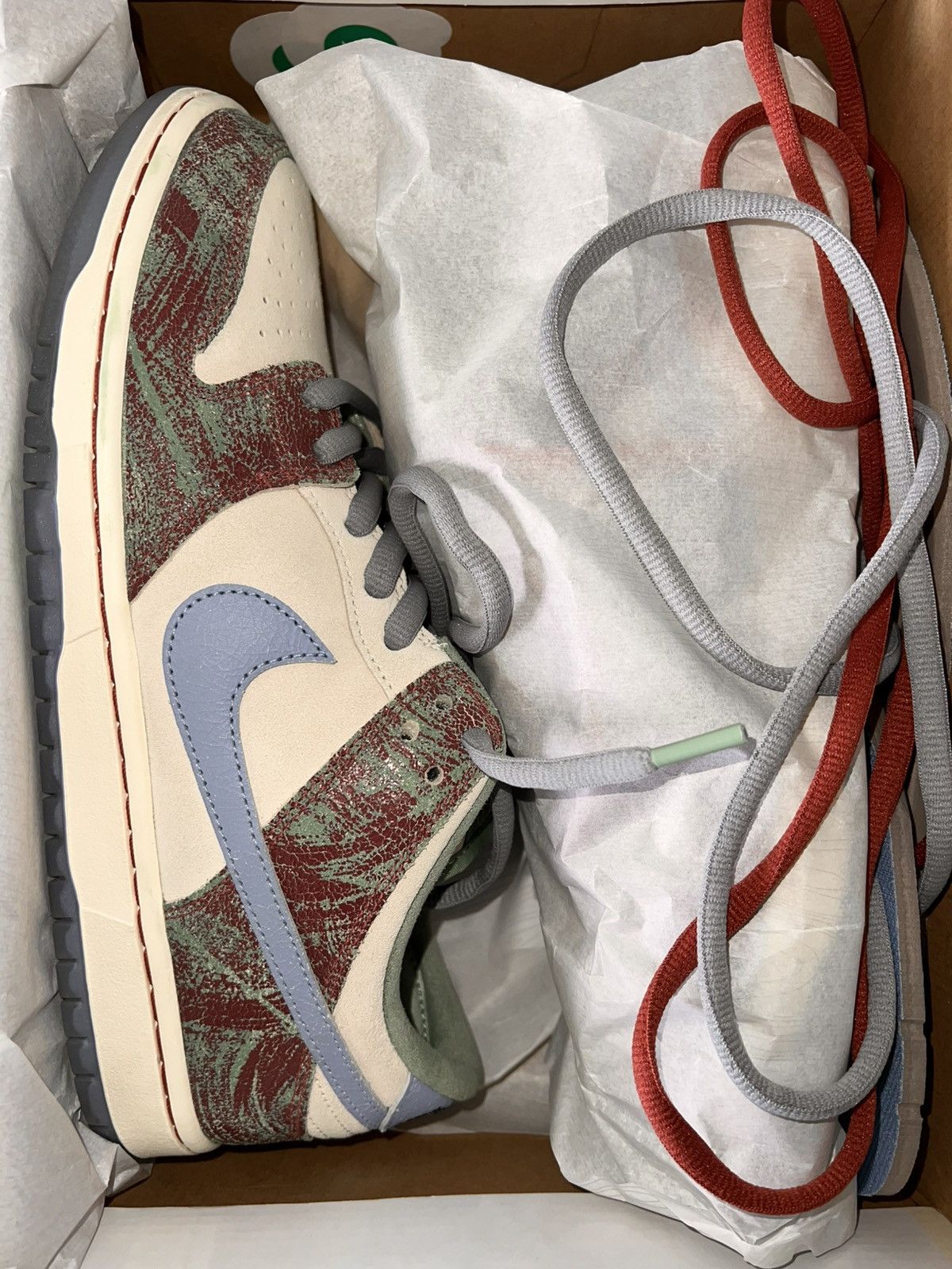 Nike Nike SB Crenshaw Skate Club Size US 10.5 / EU 43-44 - 2 Thumbnail