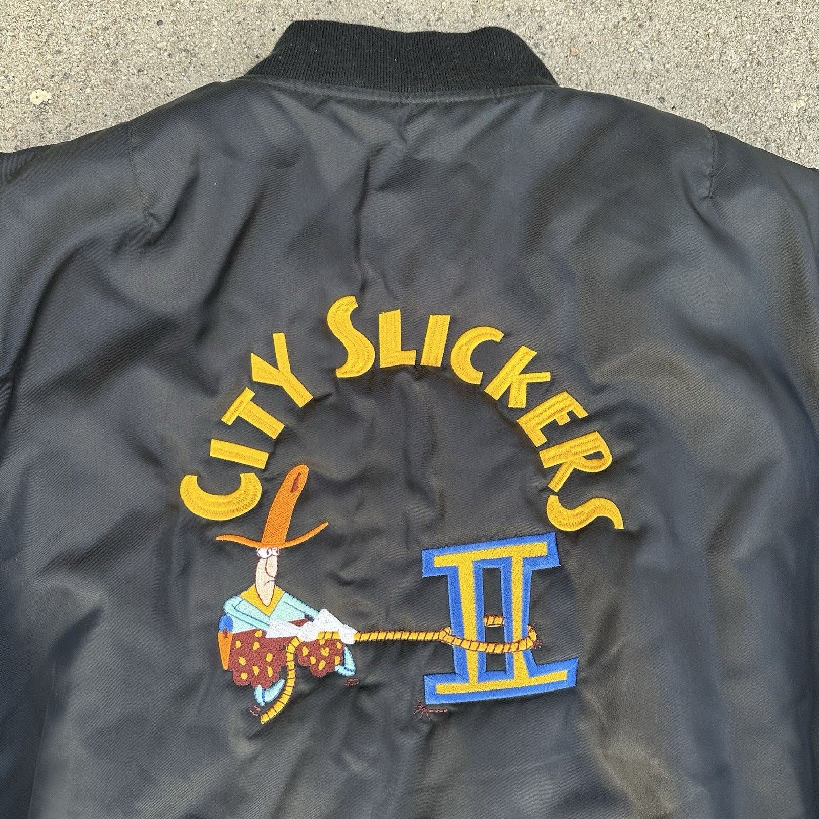 Vintage Vintage 1994 City Slickers 2 Cast & Crew MA-1 Bomber Jacket Size US L / EU 52-54 / 3 - 2 Thumbnail