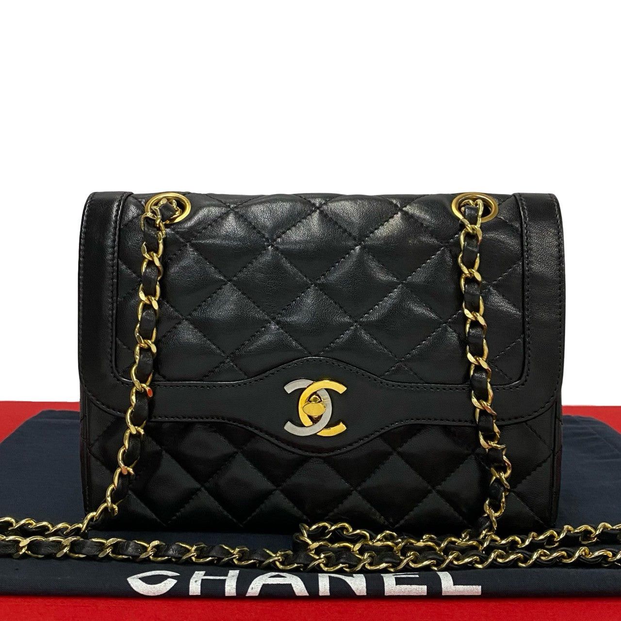 Chanel Chanel Shoulder Bag Black Leather Size ONE SIZE - 1 Thumbnail