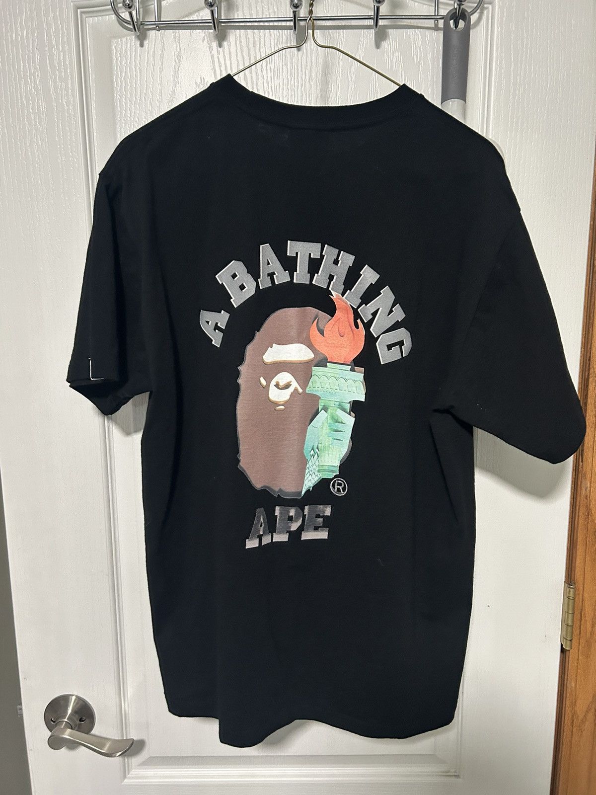 Bape Bape Statue of Liberty Tee Size US M / EU 48-50 / 2 - 1 Thumbnail