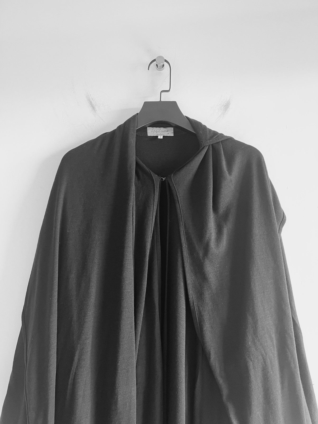 Yohji Yamamoto Yohji Yamamoto Pour Homme - WOOL SMOOTH SLEEVE CLAOK Size US S / EU 44-46 / 1 - 5 Thumbnail