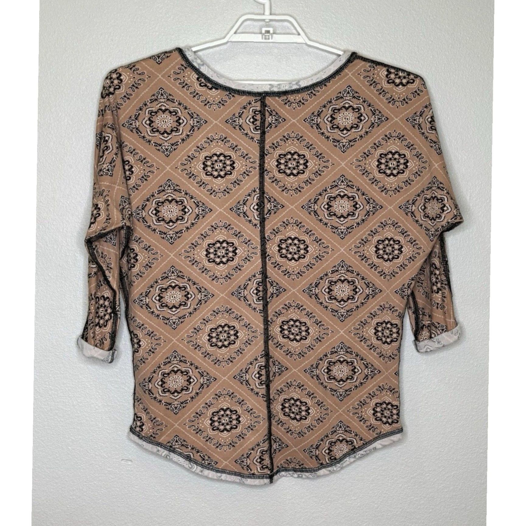 Pinko Boho Jane Women's Top T-Shirt Dolman Sleeve V-Neck 3/4 Sleeve Stretch Geometric Print Pink Black Size S Size S / US 4 / IT 40 - 5 Thumbnail