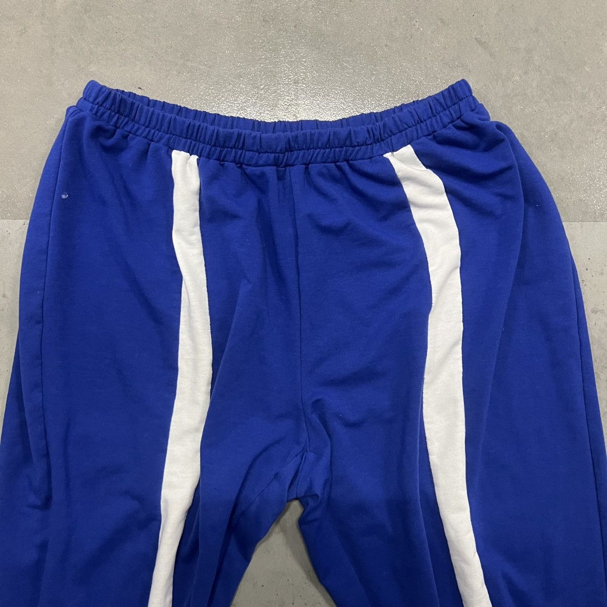 Japanese Brand × Vintage crazy Vintage Y2K/2000s Super Baggy Blue Striped Sweatpants ! Size US 36 / EU 52 - 4 Thumbnail