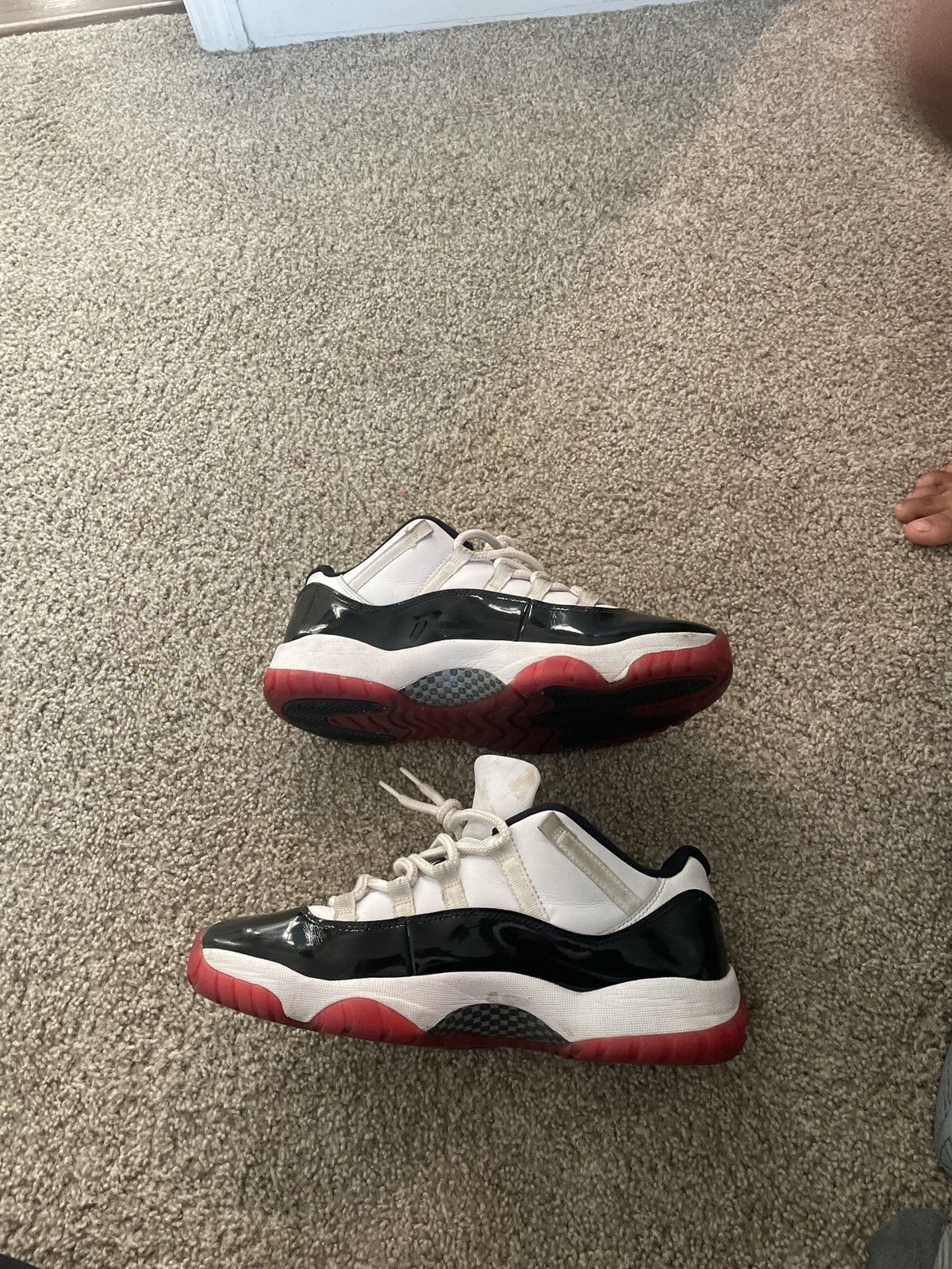 Jordan Brand Jordan 11 Low Bred Size US 11 / EU 44 - 3 Thumbnail