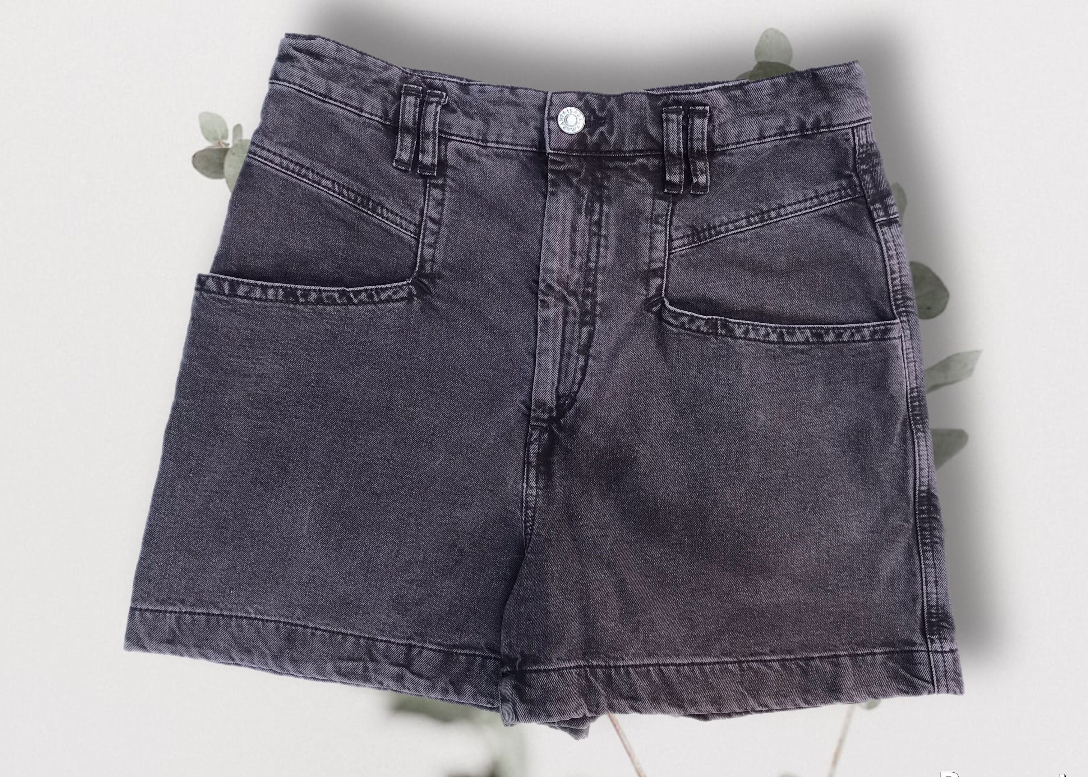 Isabel Marant Isabel Marant Esquia High-Waisted Denim Shorts in Washed Size 26" / US 2 / IT 38 - 1 Thumbnail