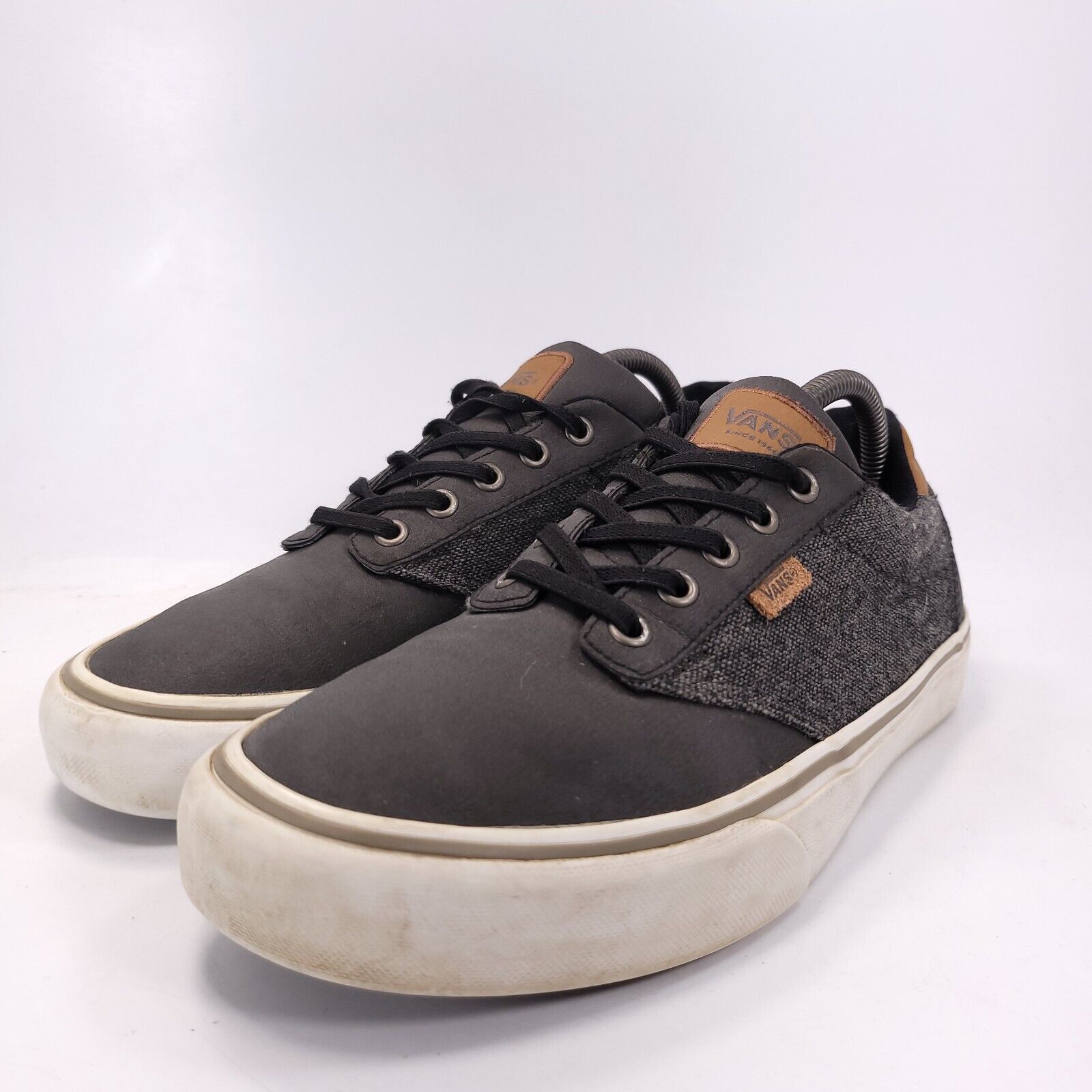 Vans Vans Off The Wall Lace Up Athletic Sneaker Shoe Men Size 8.5 Size US 8.5 / EU 41-42 - 1 Thumbnail